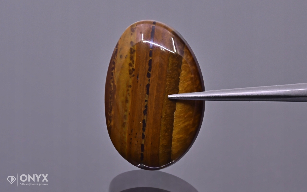 Tygří oko nízký kabošon nepravidelný 24x16 mm