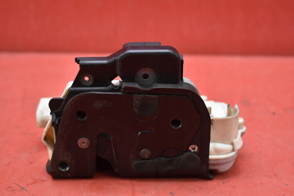 lock door left front front EU 4F1837015 AUDI A6 C6 04-08