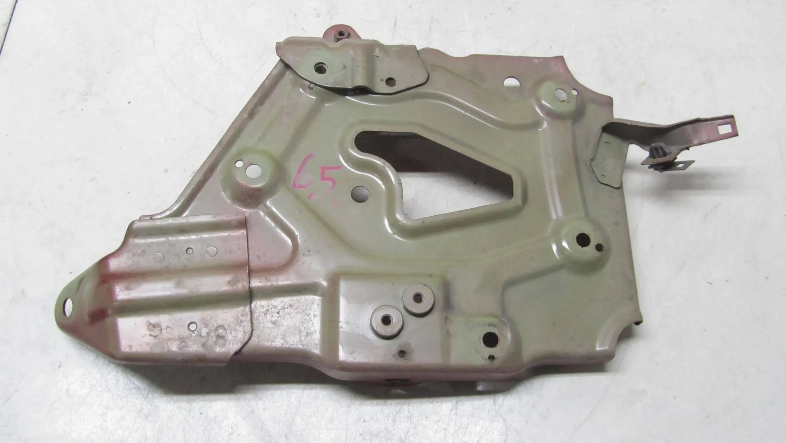 HONDA CR-V IV PODSTAWA AKUMULATORA 12-16 Producent części Honda OE