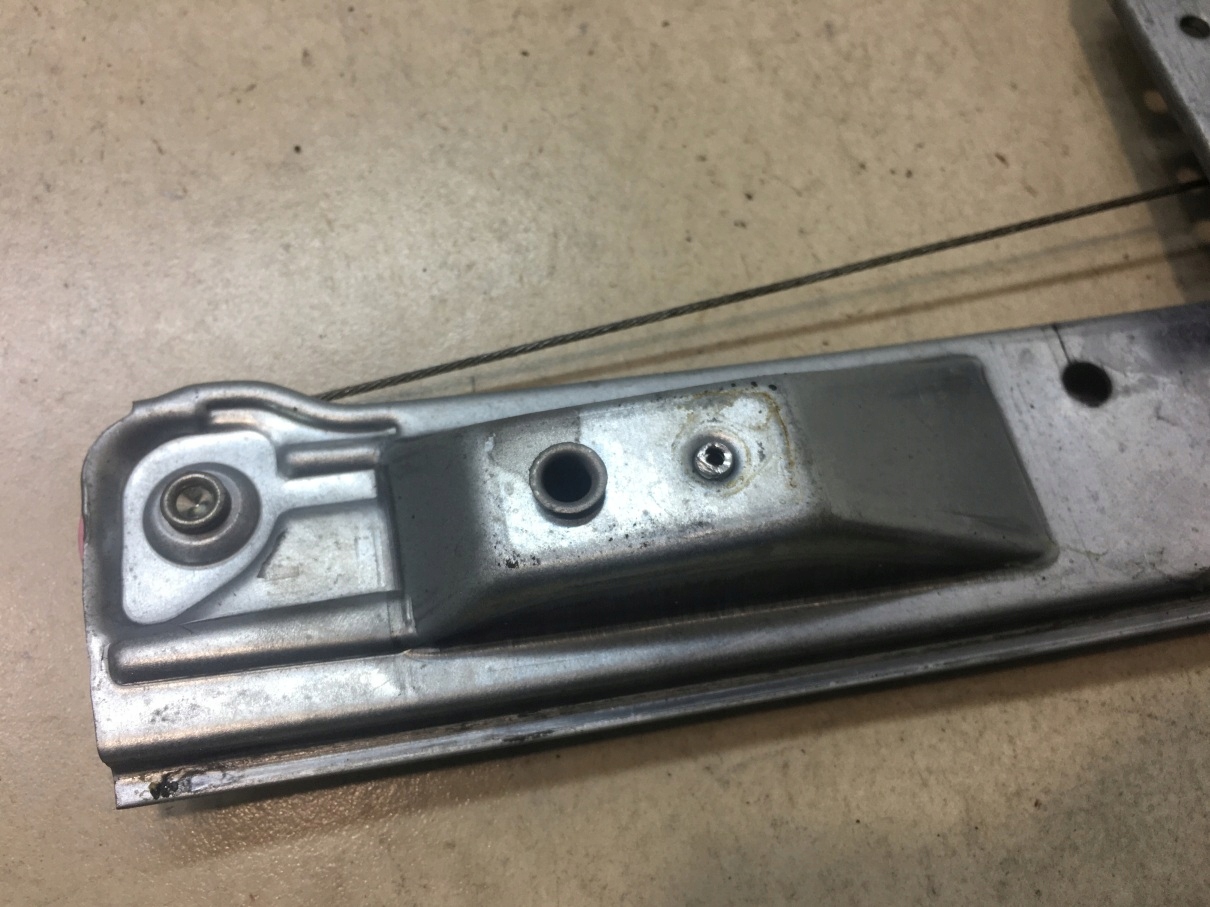 window regulator left rear part OPEL CORSA D