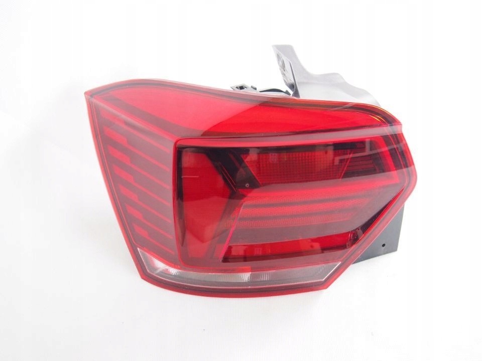 Volkswagen Polo 17r light left rear part rear VW 2G0945095B
