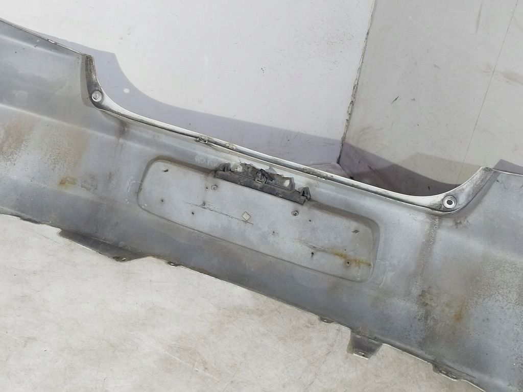 Toyota Yaris II 2 bumper rear part rear 068