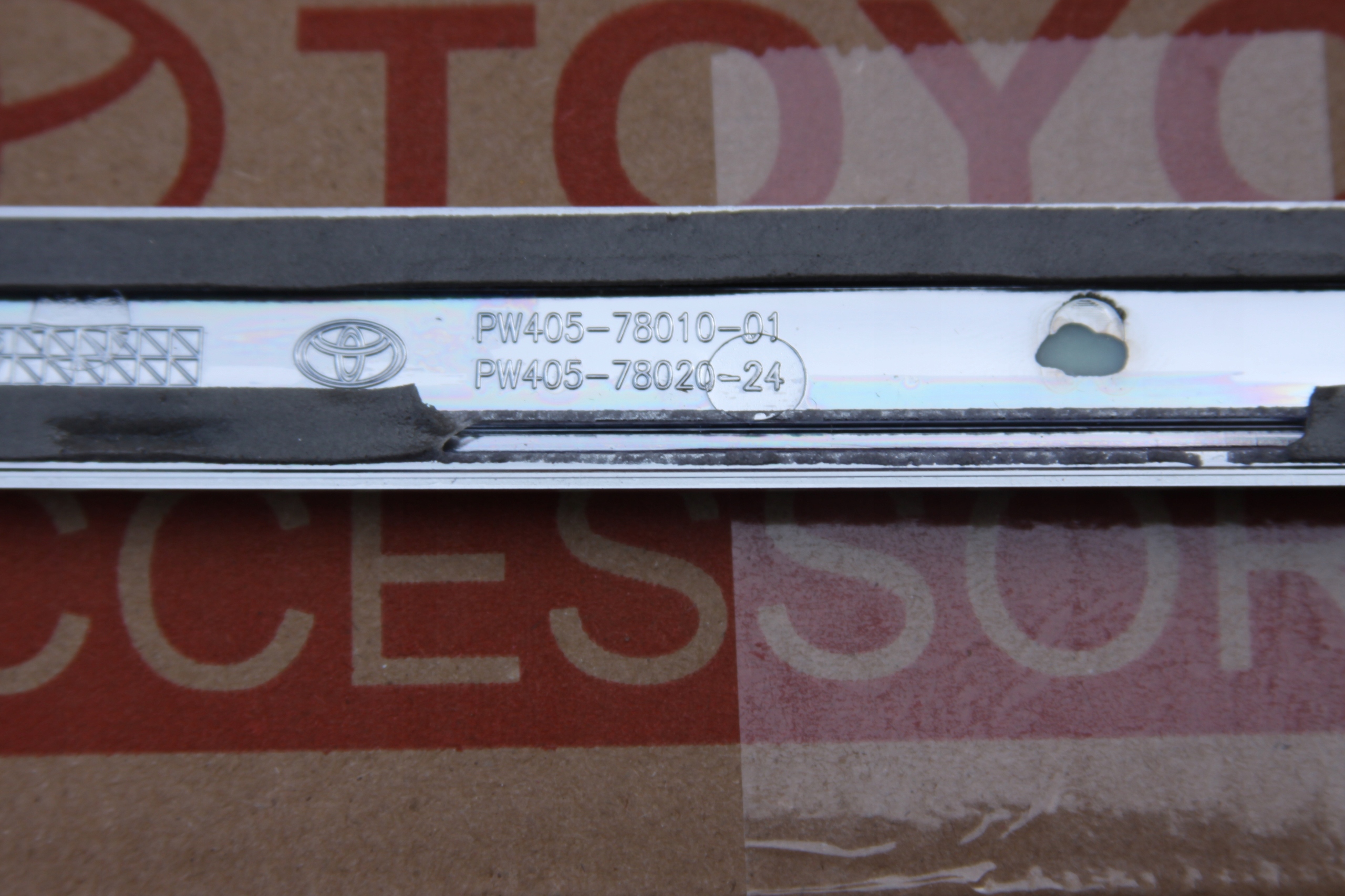 moulding CHROM boot door LEXUS NX II 2021- original