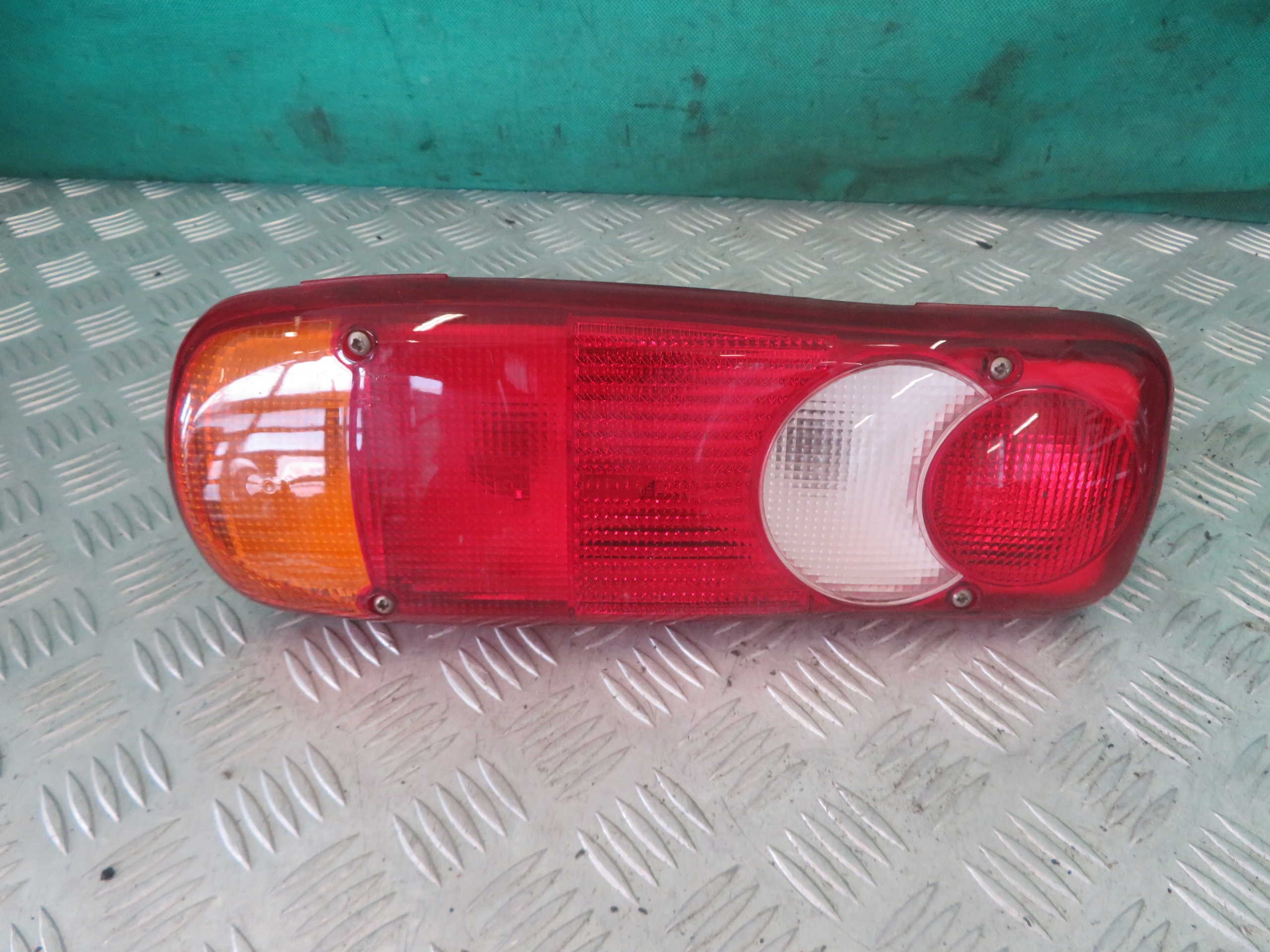 light right rear part IVECO DAILY