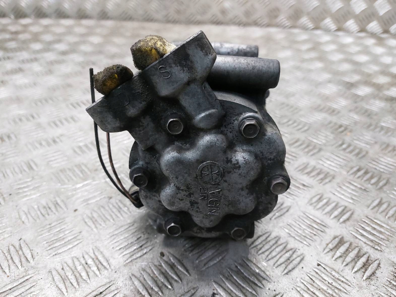 compressor compressor; of the air conditioning RENAULT CLIO III LIFT 1.5 DCI