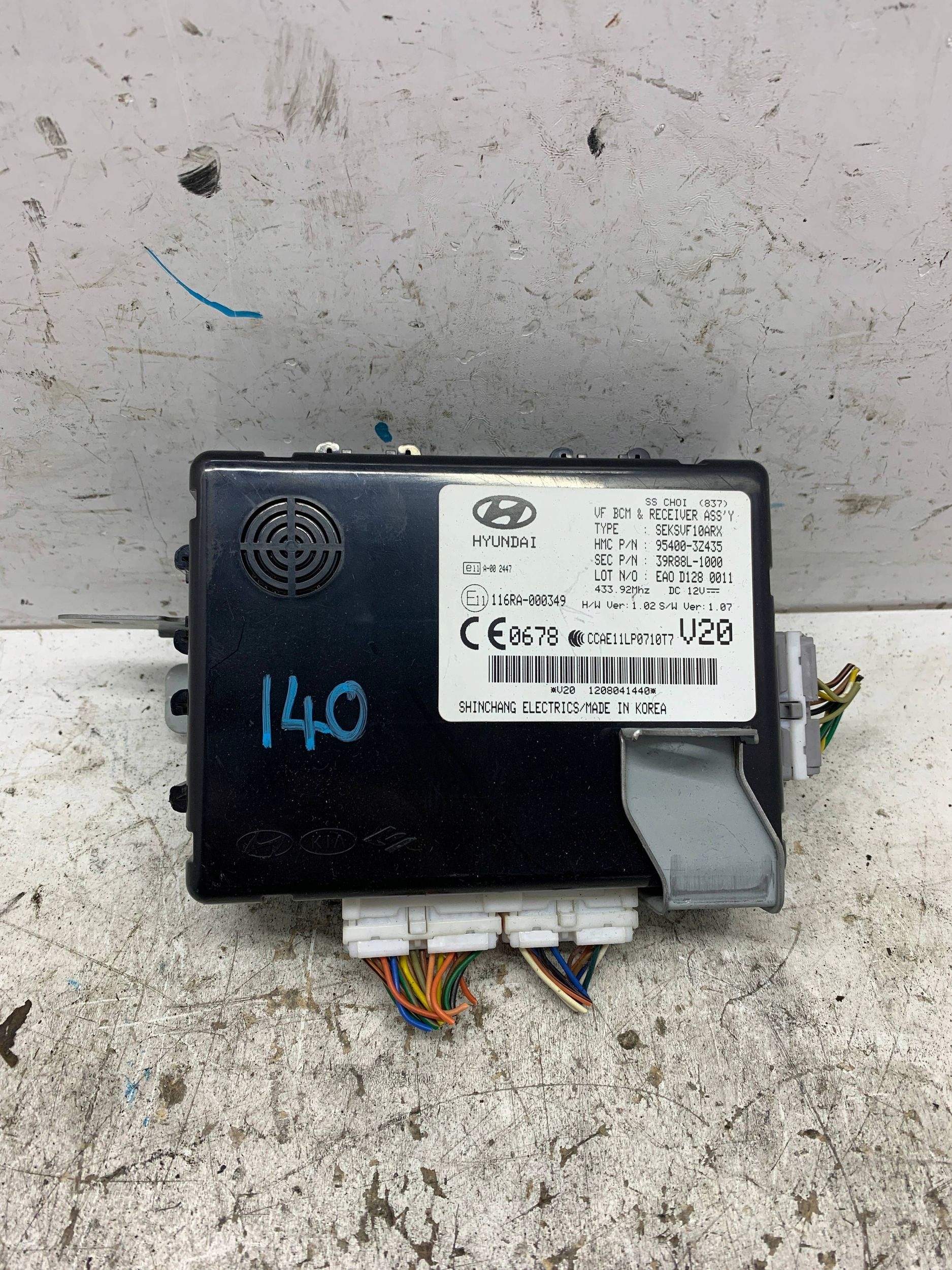 module control unit BCM 95400-3Z435 HYUNDAI I40 (2011-2014) 1.7 CRDI