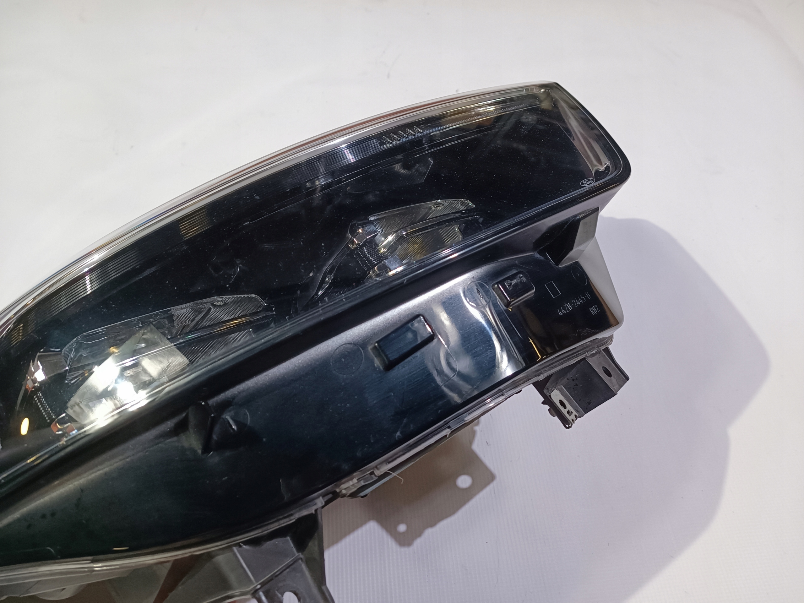 light front front right Ford Explorer VI 2020