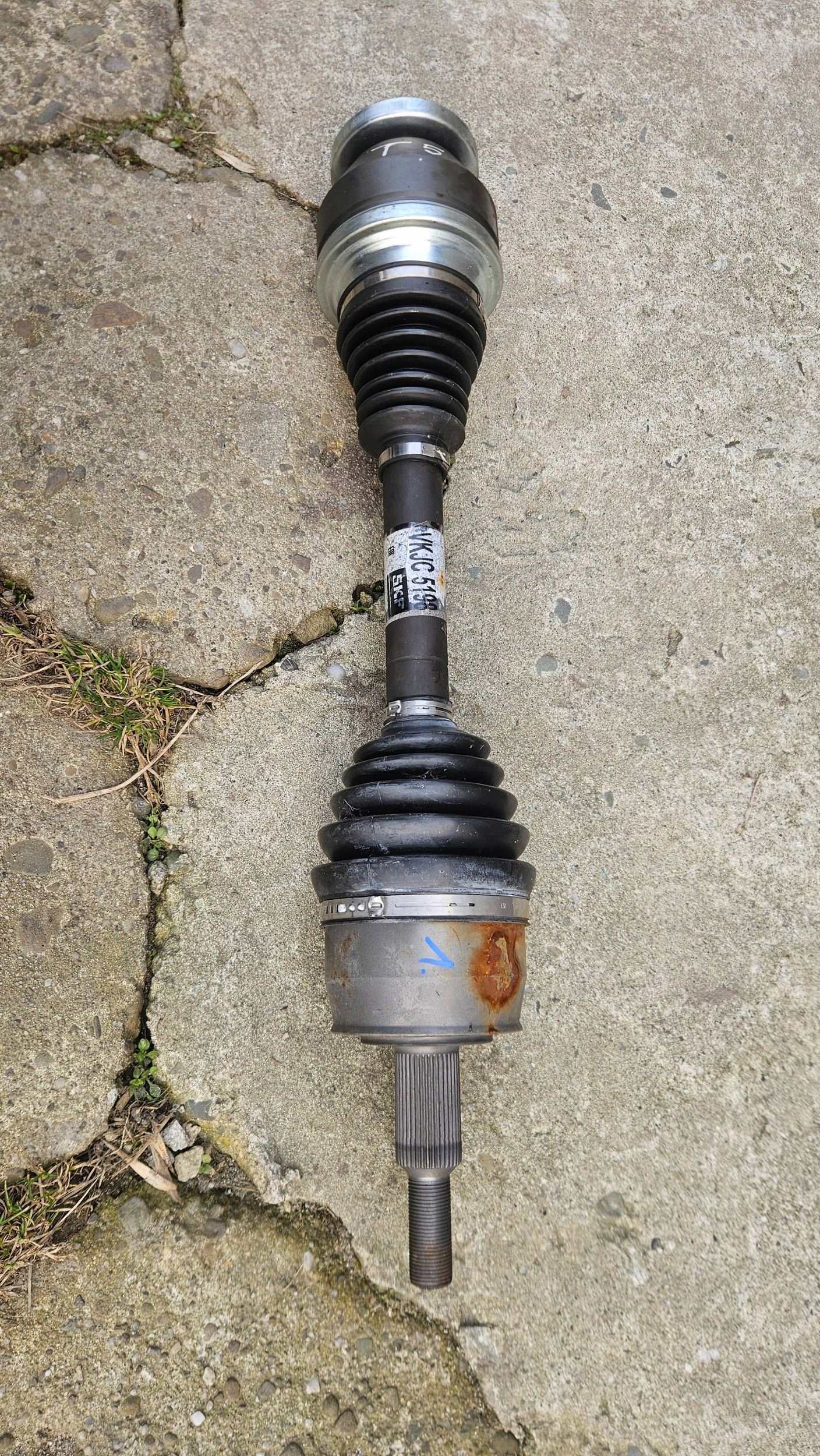 VW Transporter Multivan T5 2.0 TDI semi-axis front front left vkjc5198