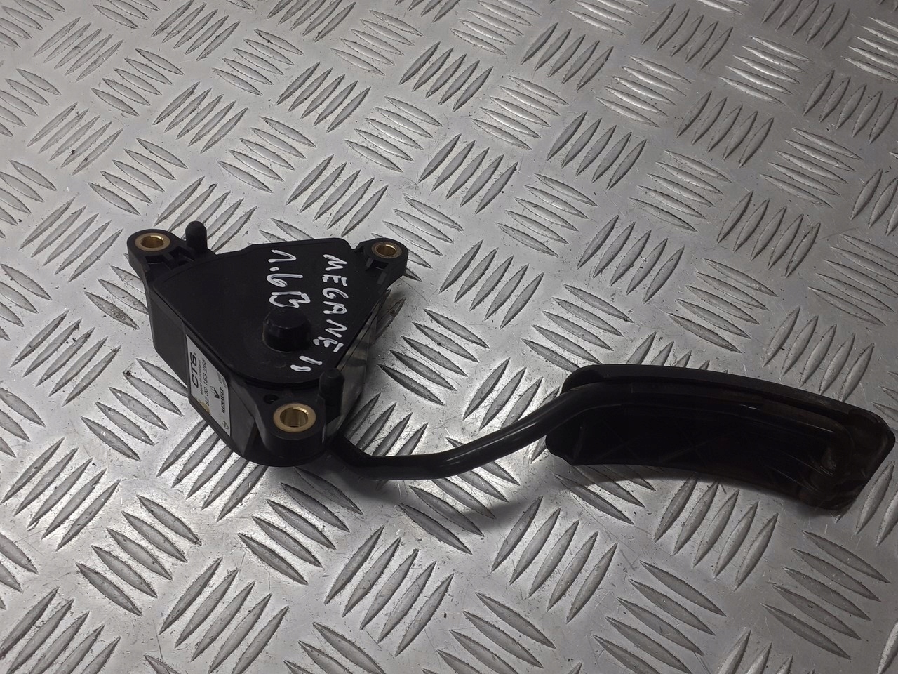 POTENCJOMETR PEDAŁ GAZU RENAULT MEGANE II 1.6 8200153268