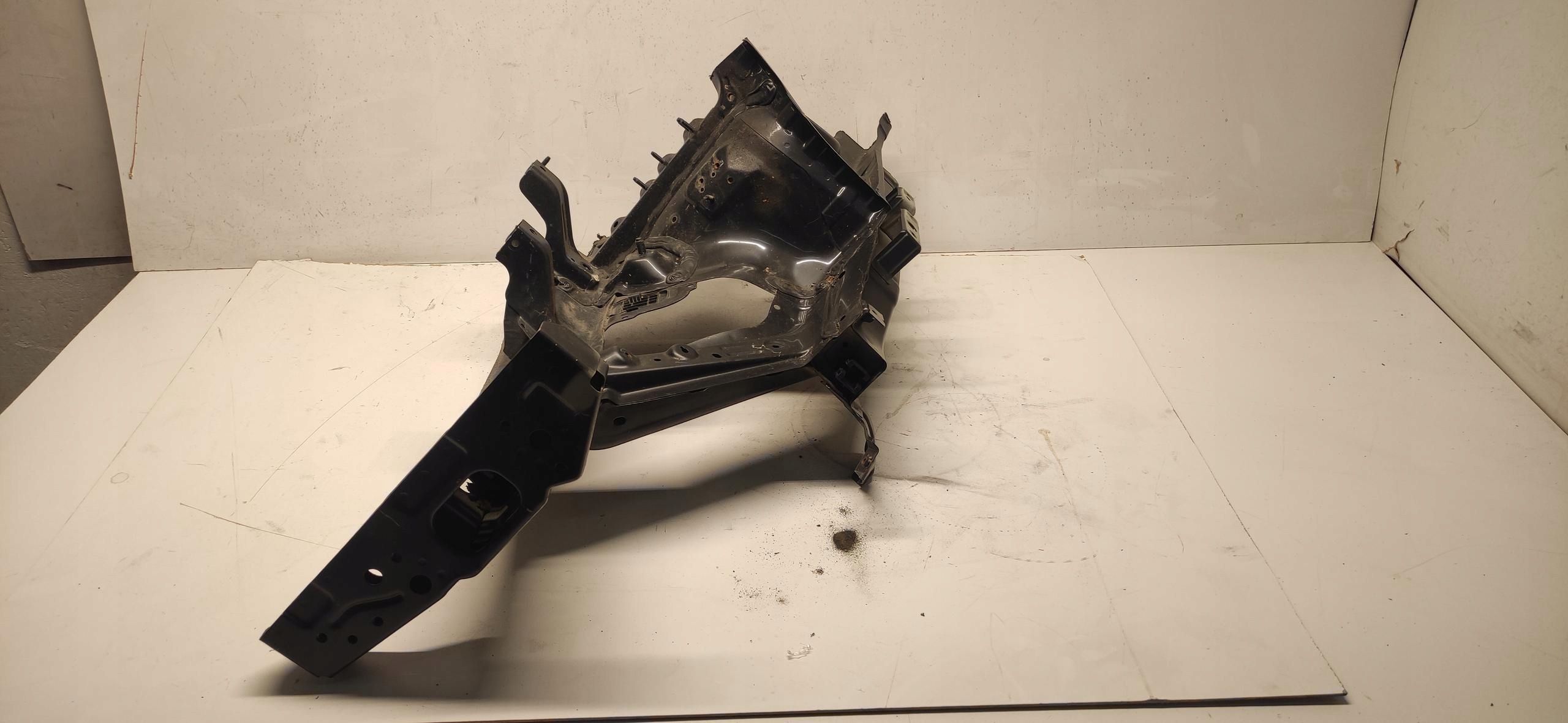 KIA RIO IV V quarter quarter FARTUCH left left front front 17-24