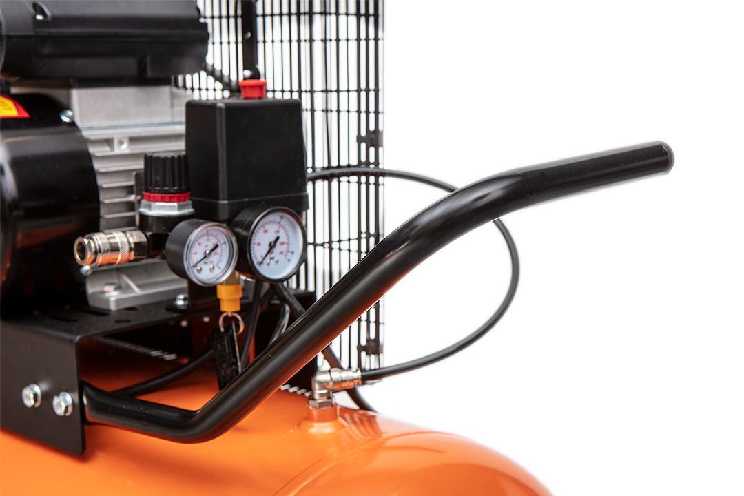 NEO TOOLS 12K031 KOMPRESOR OLEJOWY 150L, 230V Rodzaj sprężarka tłokowa