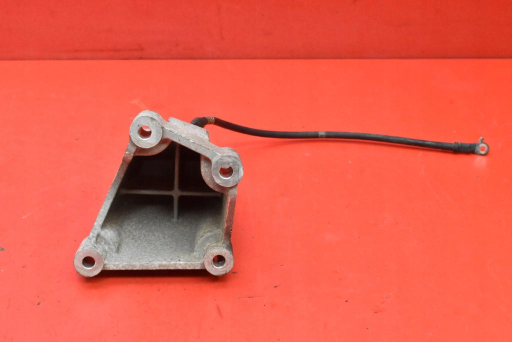 engine mount right HYUNDAI GENESIS 1 and 2.0 RS TURBO 213 KM 08-12
