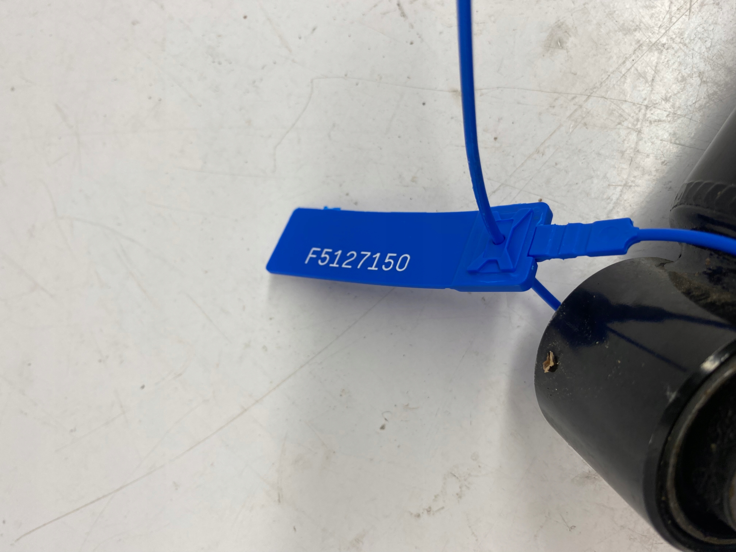 BMW X2 F39 Stoßdämpfer heck 6888339