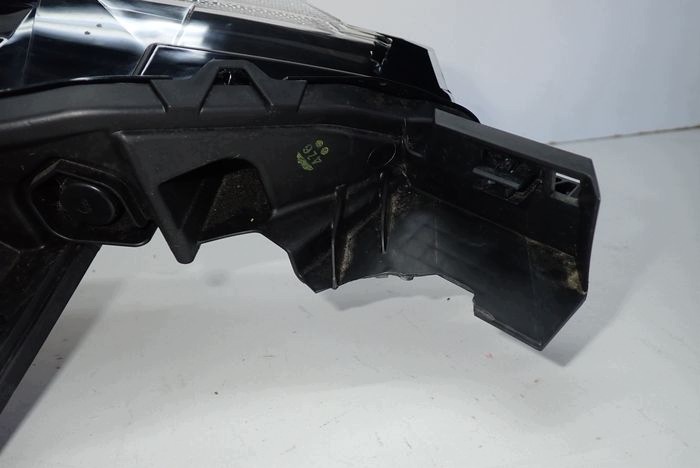 NISSAN X-TRAIL T33 INELLIGENT MOBILITY reflektor gauche feu gauche led drl