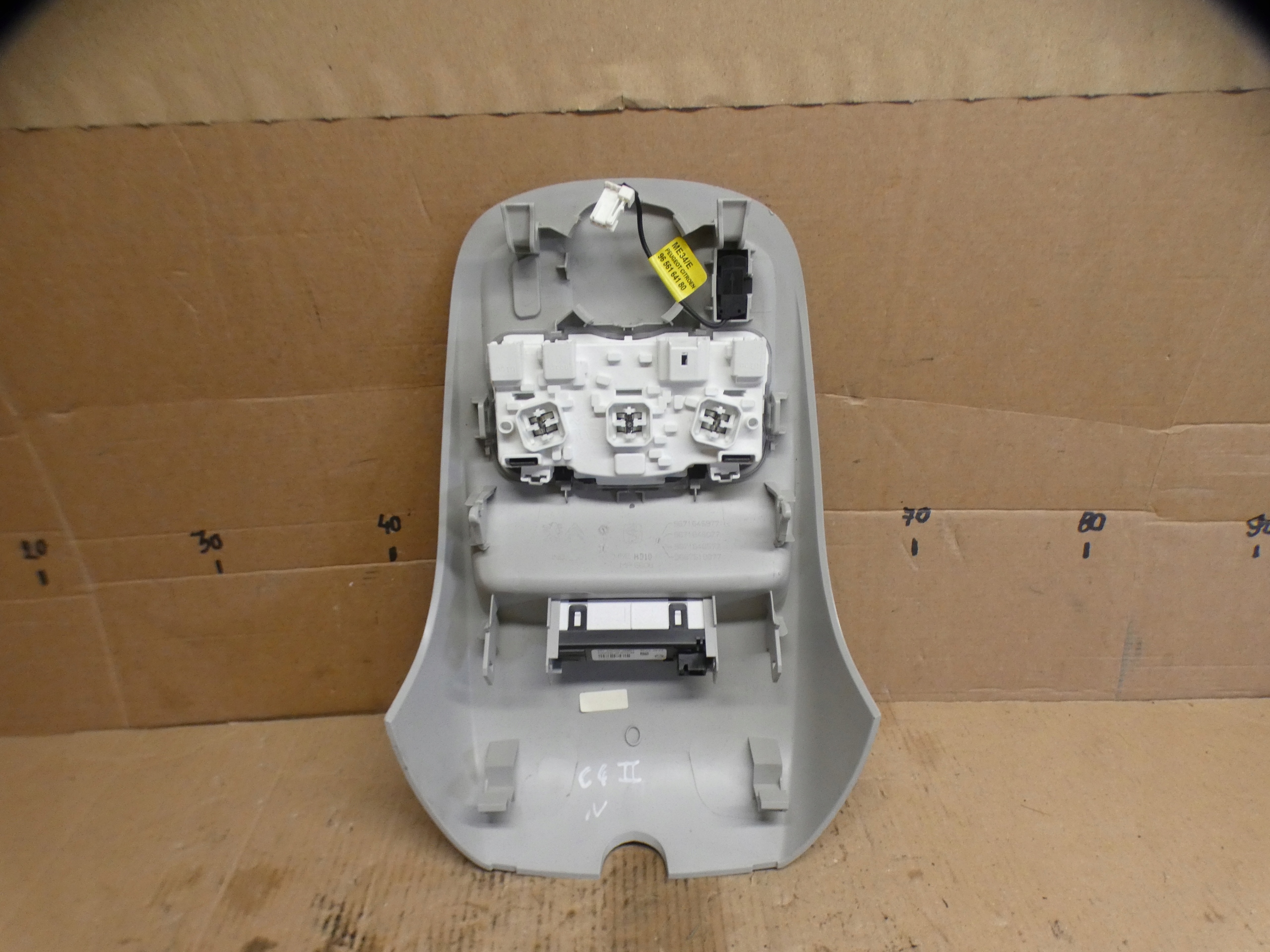 light SUFITOWA CITROEN C4 II 9671645977 Hatchback