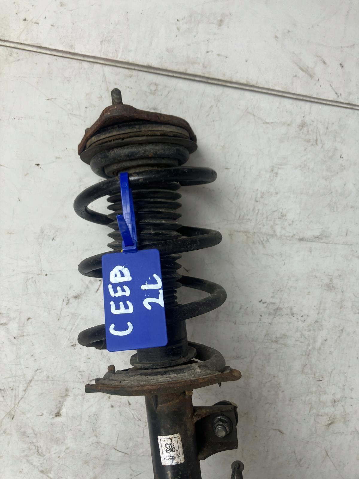 левый kia CEED II 1.6 механика