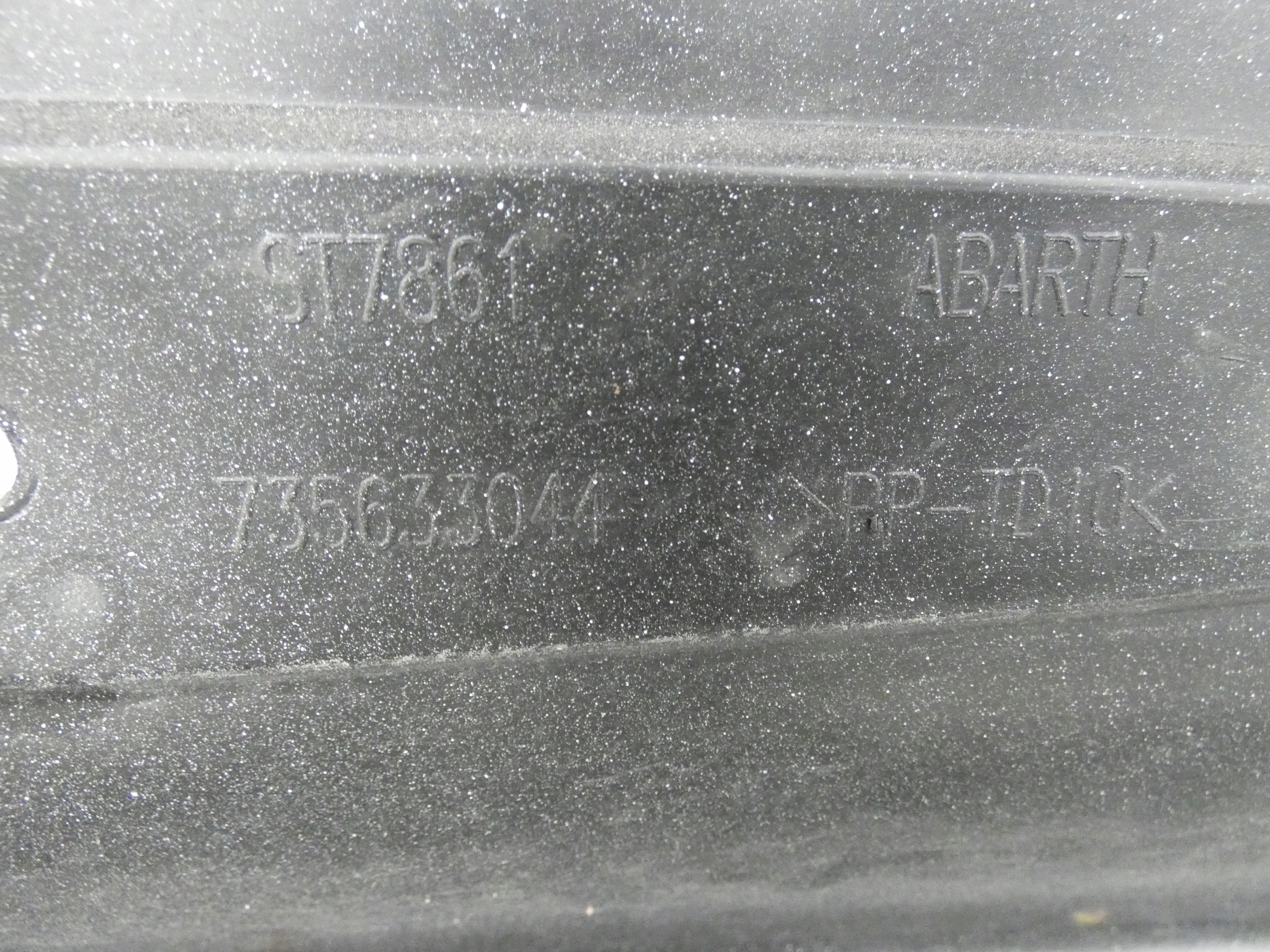 FIAT 500 abarth рестайлинг бампер передний