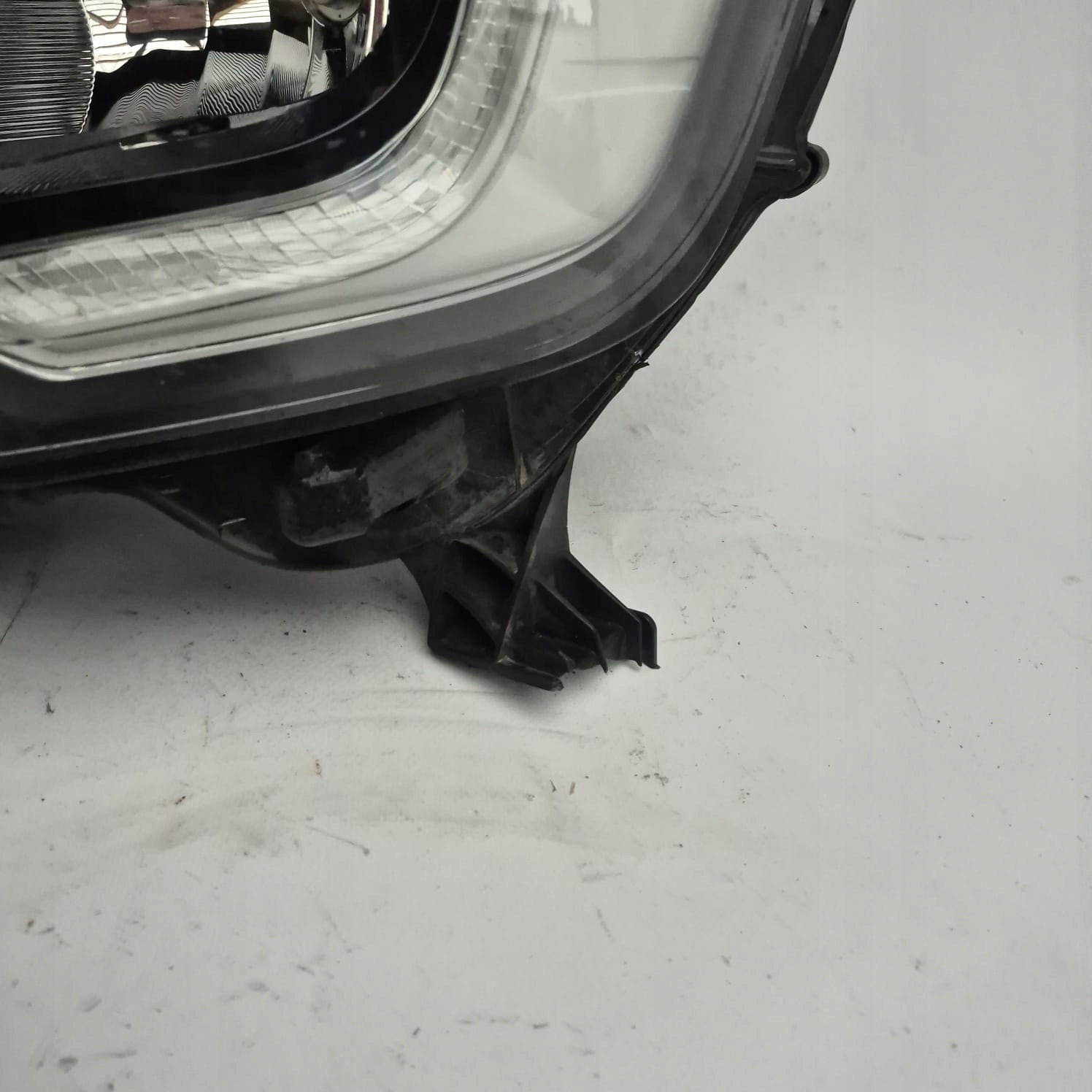 RENAULT MASTER III LIFT IV 2019- light left front front 260607867R
