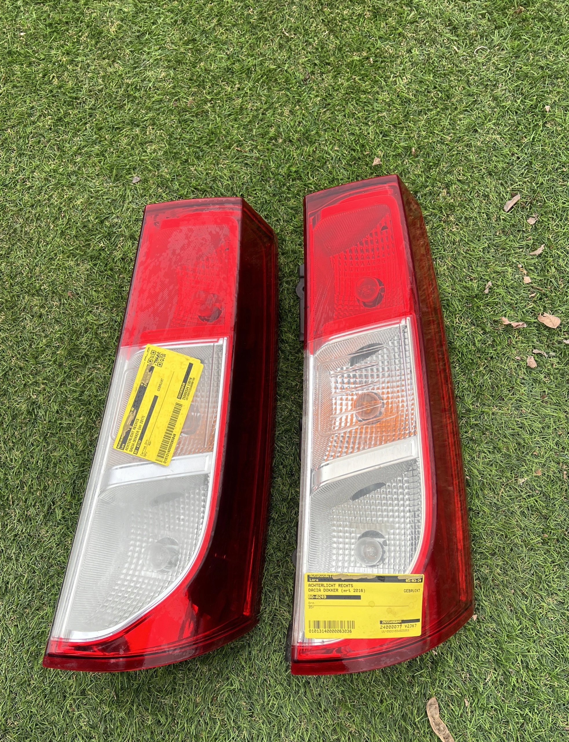 DACIA DOKKER light rear right 265509604R 90009118 complete original
