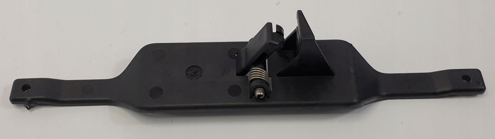 RYGIEL ZAMKA KLAPY TYŁ MERCEDES ML W164