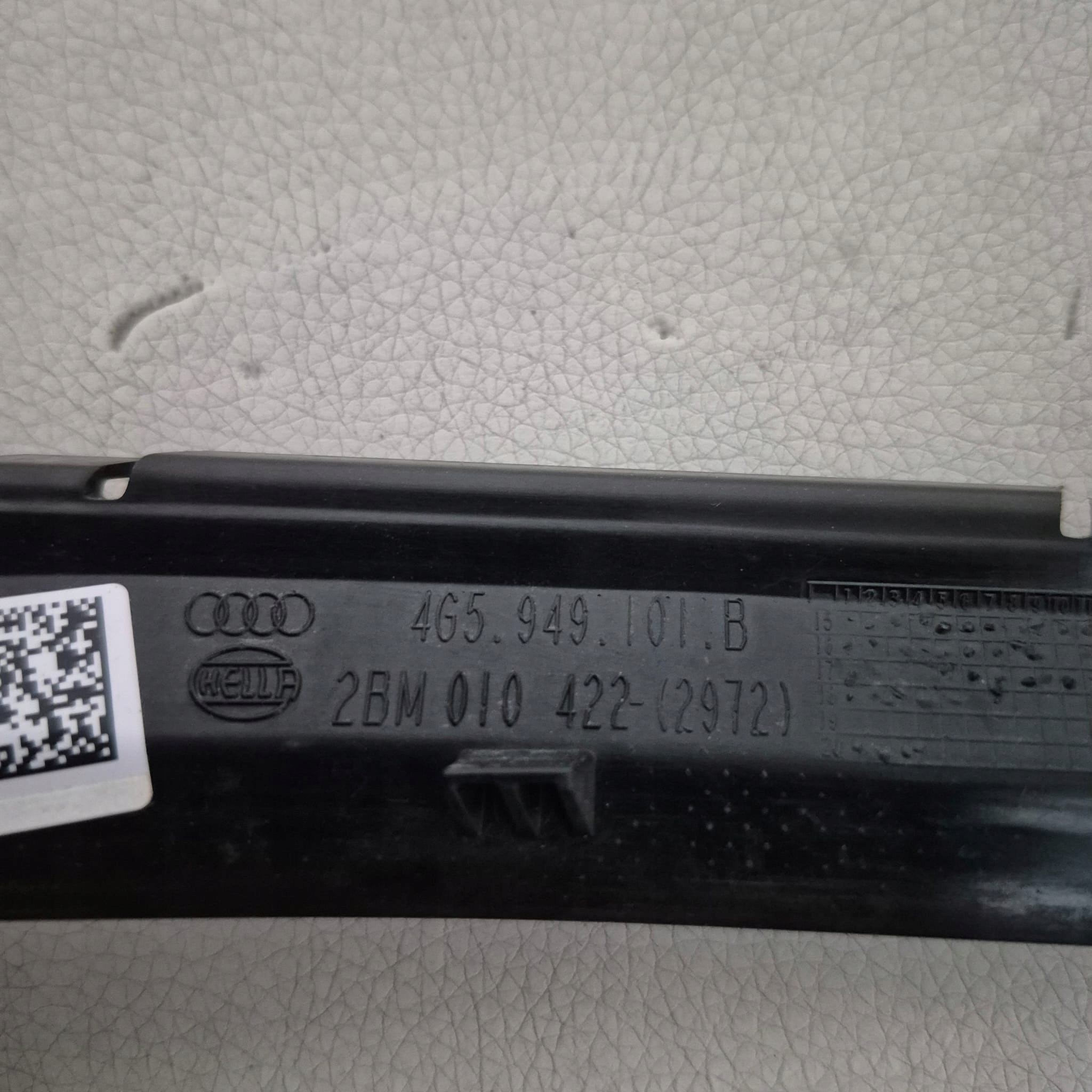 AUDI A6 C7 10r. -> indicator mirrors blinker left left 4G5949101B