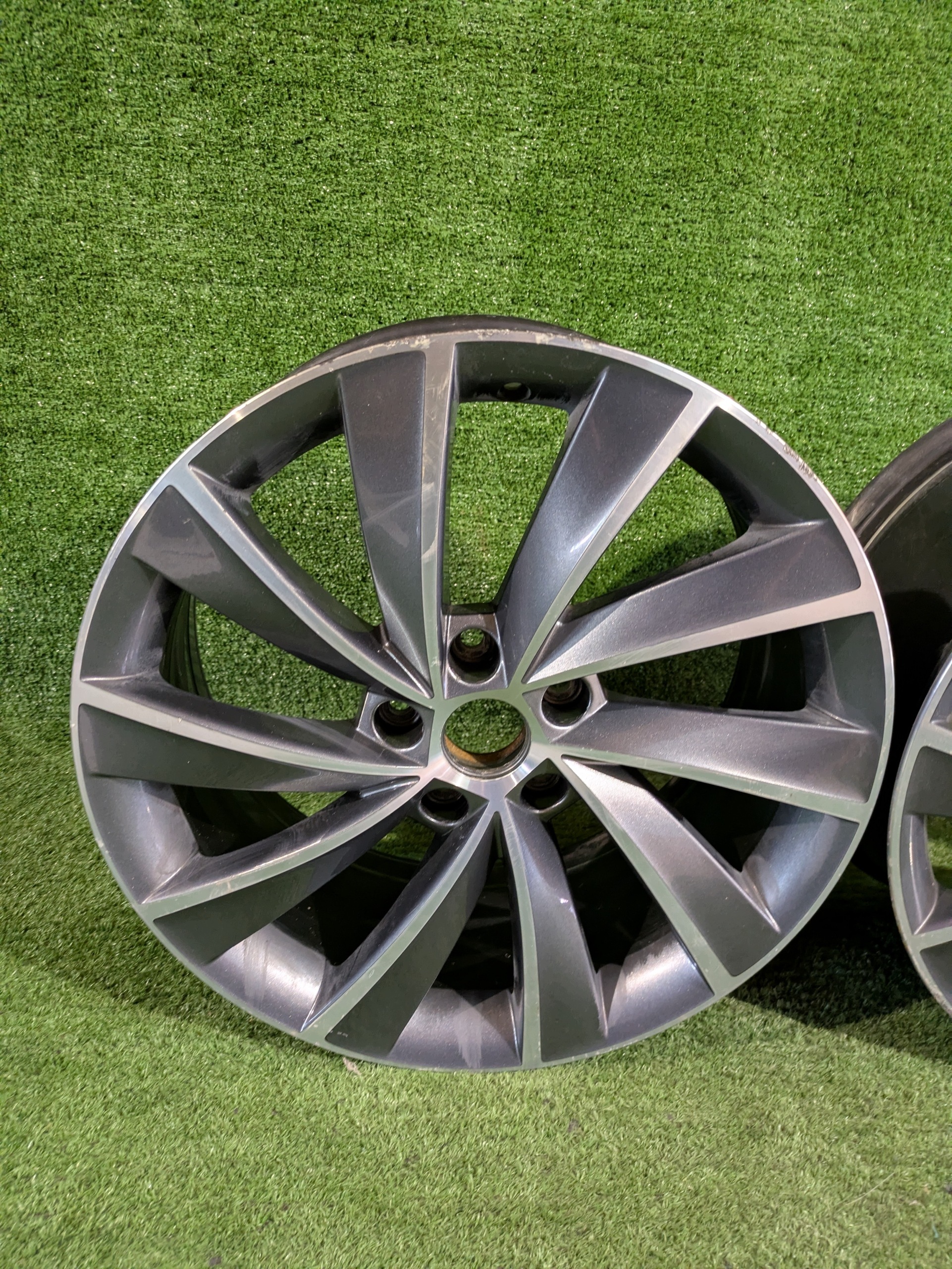 disk disk hliníkový SKODA SUPERB III 18" x 8J ET44 NR.F307