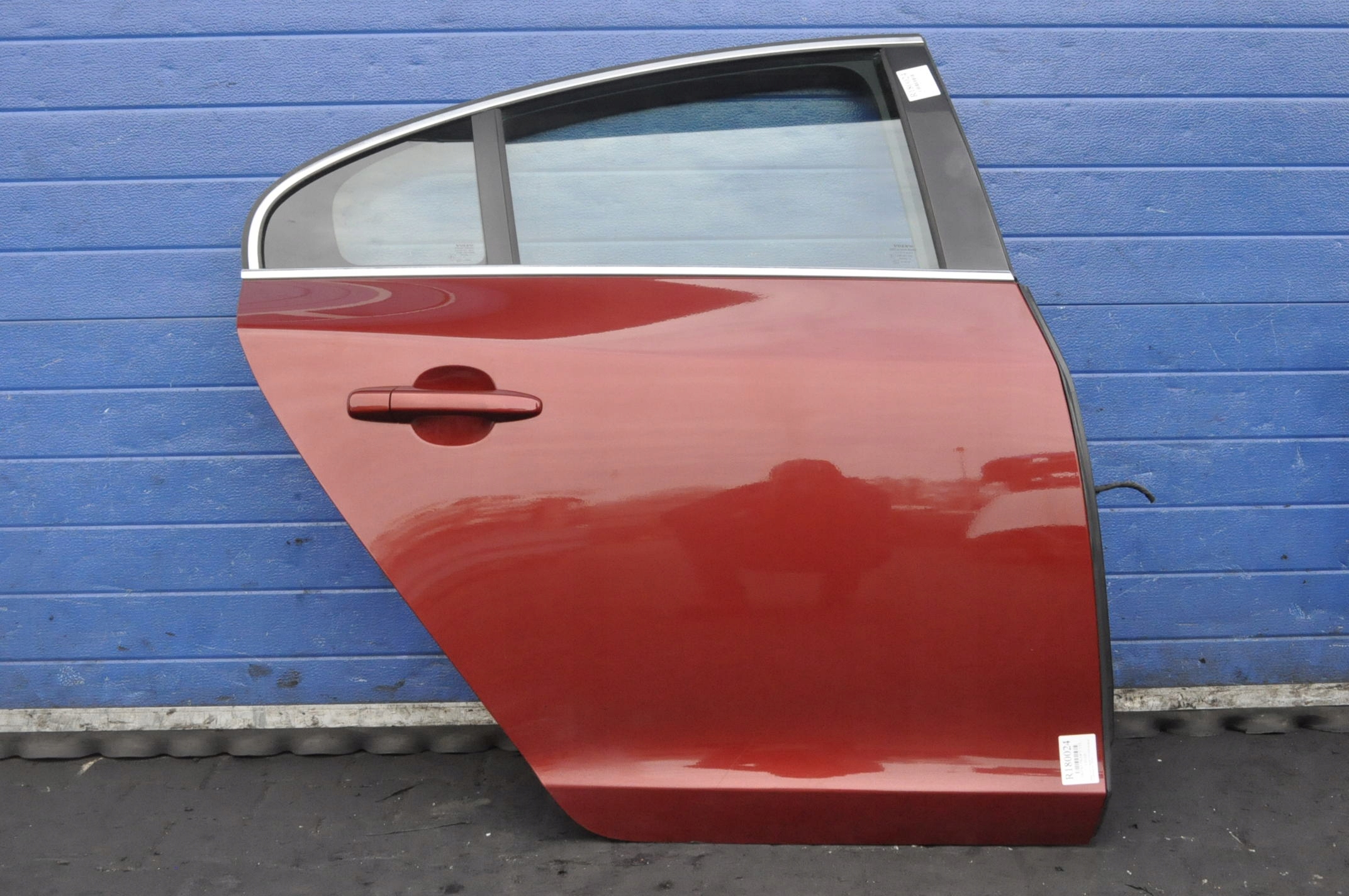 VOLVO S60 II DRZWI PRAWY TYŁ TYLNE 702-46