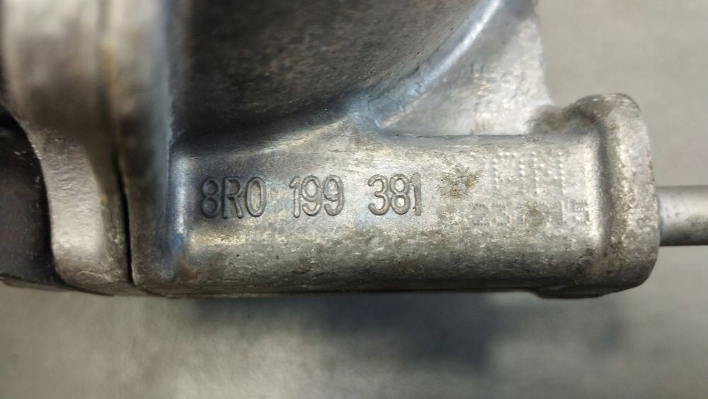 Audi A5 Sportback 8TA 2.0 TDI engine mount 8R0199381AN