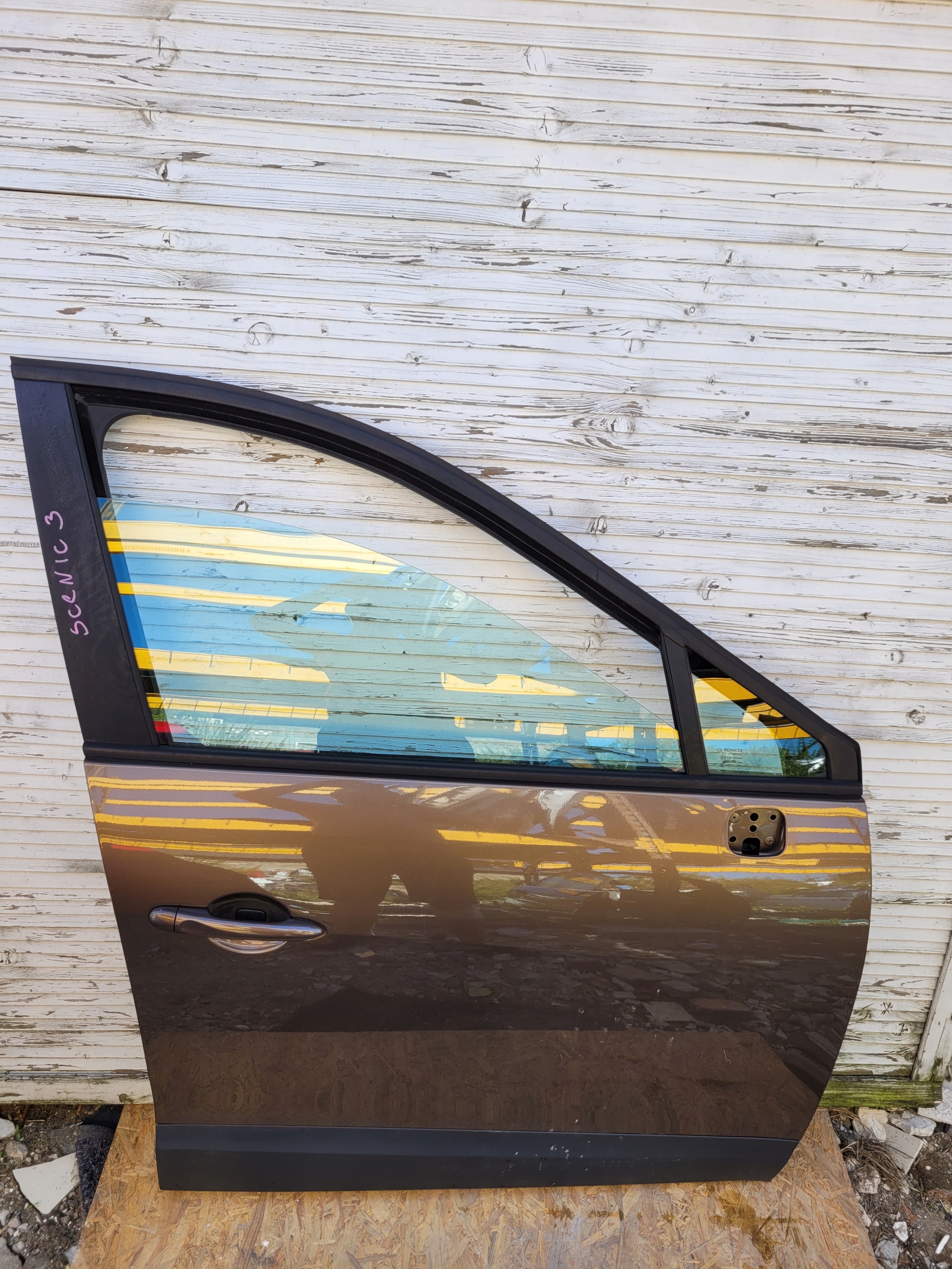 dveře přední předek pravé RENAULT SCENIC III
