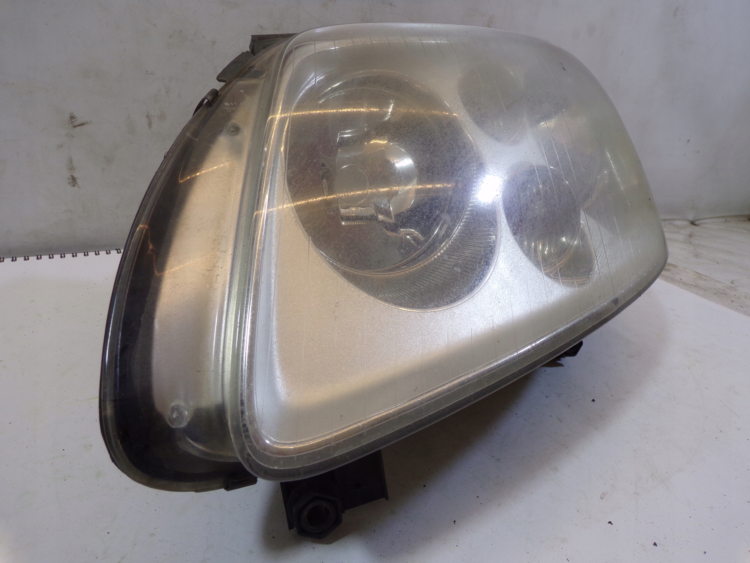 light left front front VOLKSWAGEN TOURAN 1 and (1) (K)