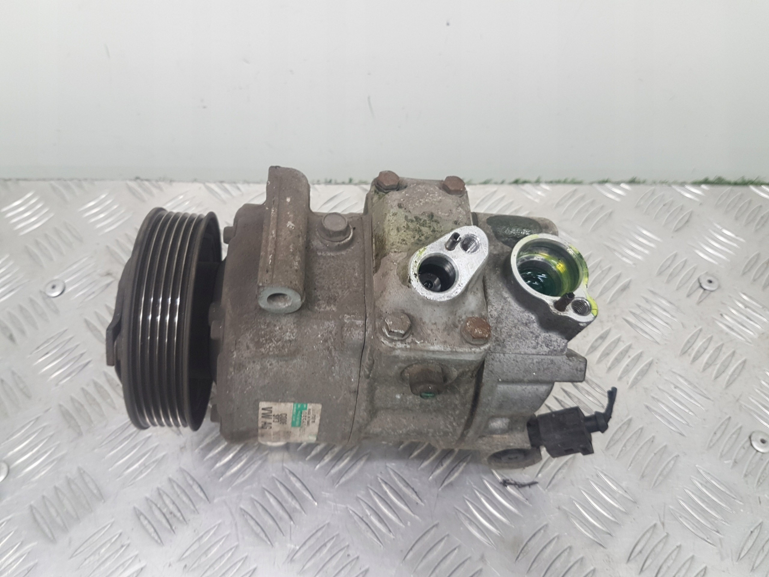 klimakompressor VOLKSWAGEN GOLF 5 1K0820859F