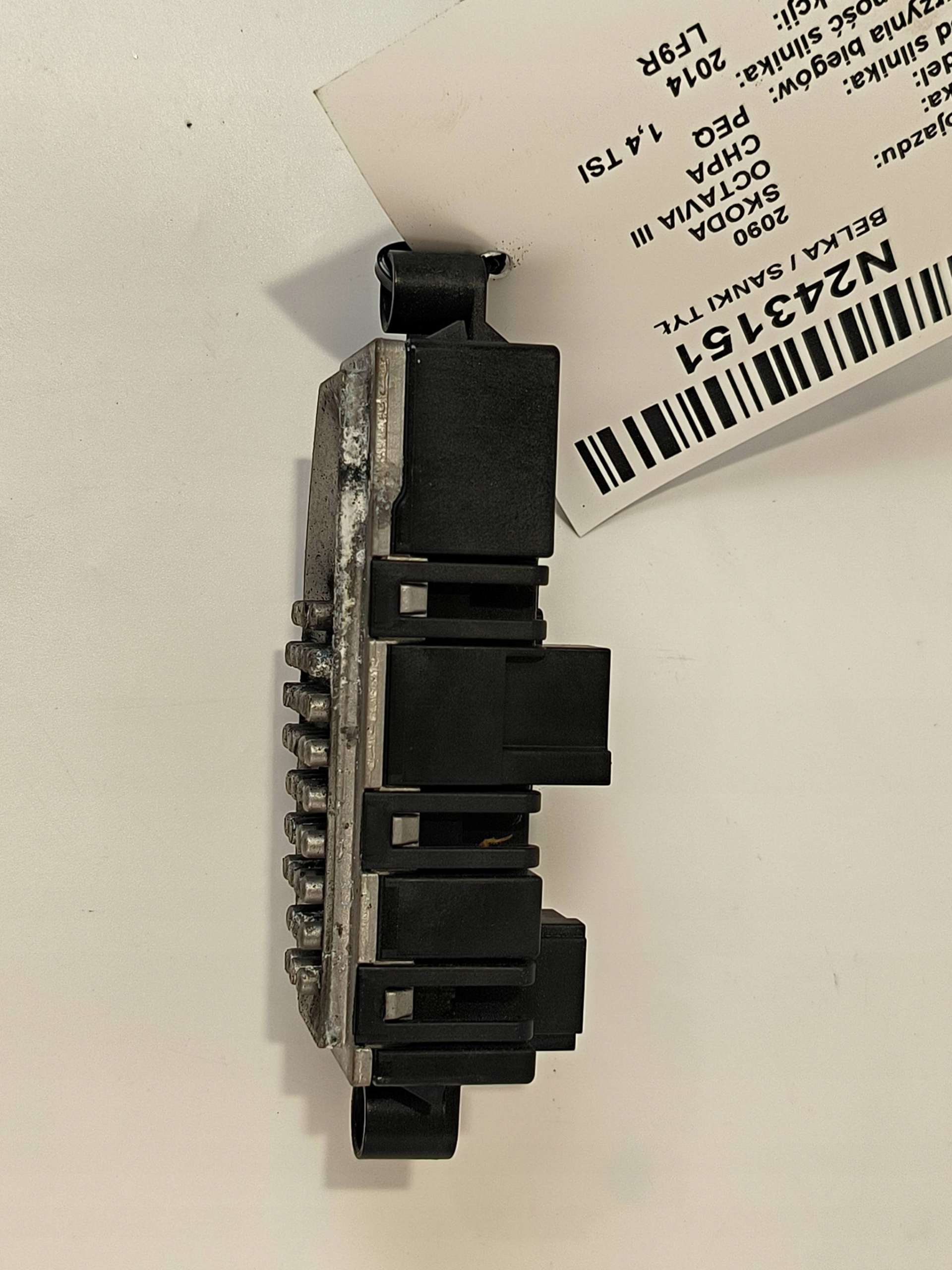 resistor, rheostat, regulator 5Q090721E SKODA OCTAVIA III