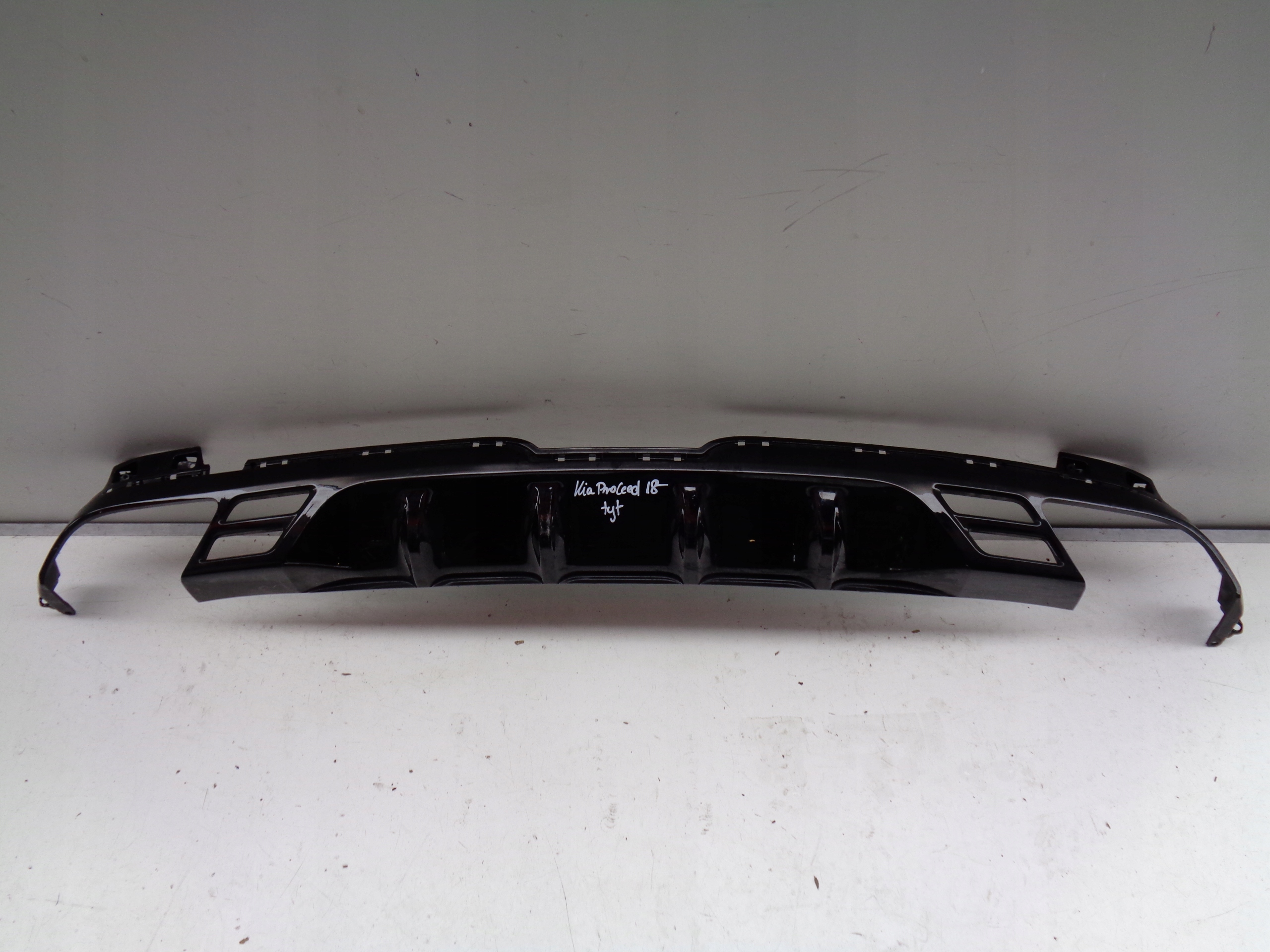 ACCESSORI PARAURTI POSTERIORE KIA PROCEED GT 18