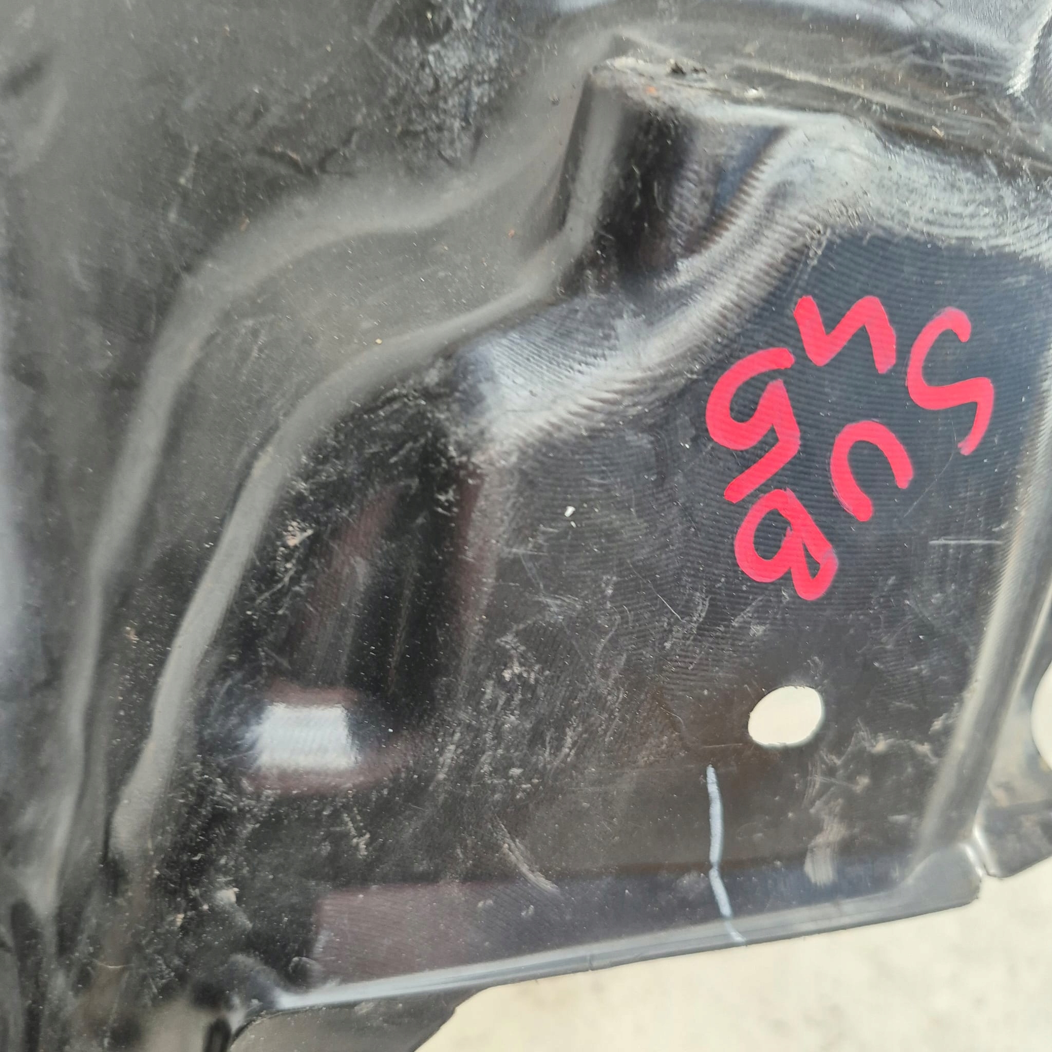 SUBARU FORESTER V 5 18-24 mudguard front front right