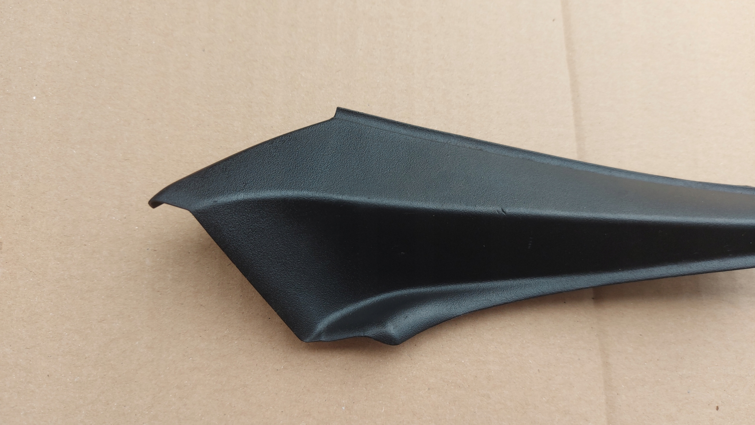 spoiler under the window right TOYOTA RAV4 IV 12-18