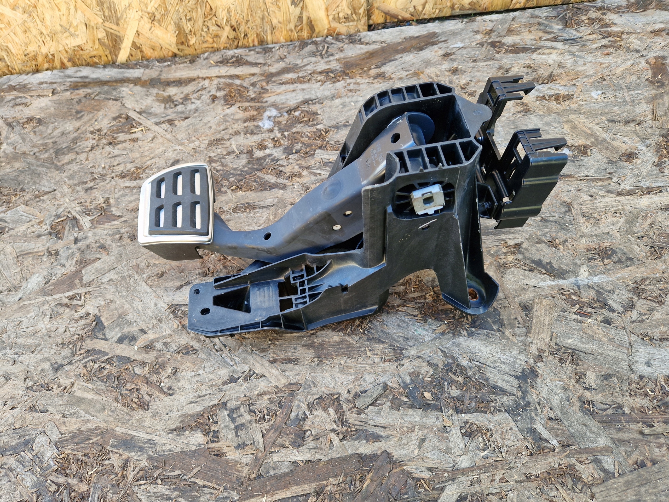 Support PEDAL Frein AUDI Q2 Q3 5Q1723058CJ