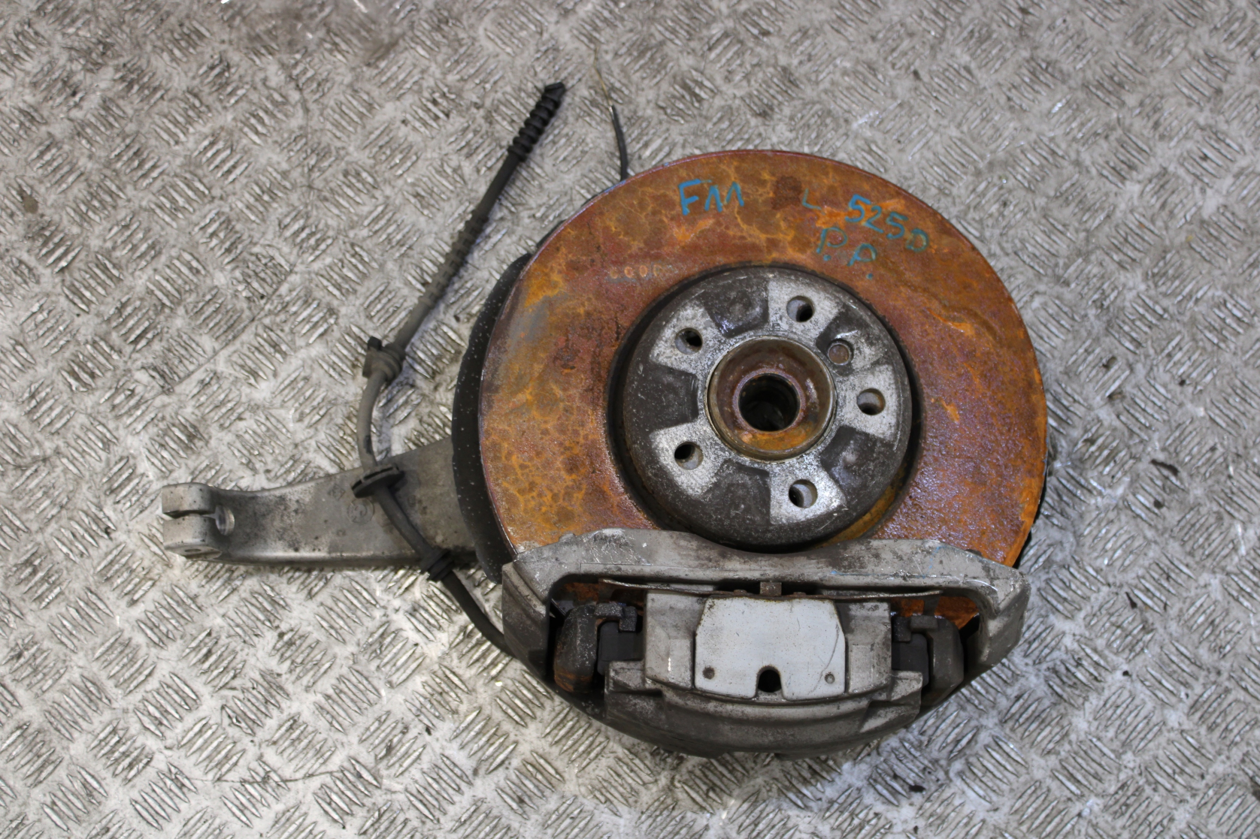 swing right front front BMW F11 F10 525D X-DRIVE