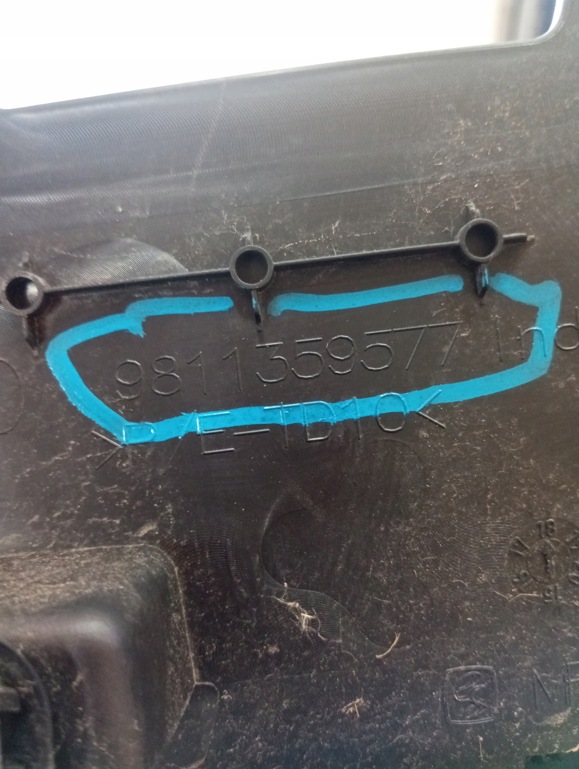 boot upholstery PEUGEOT 5008 II 9811359577