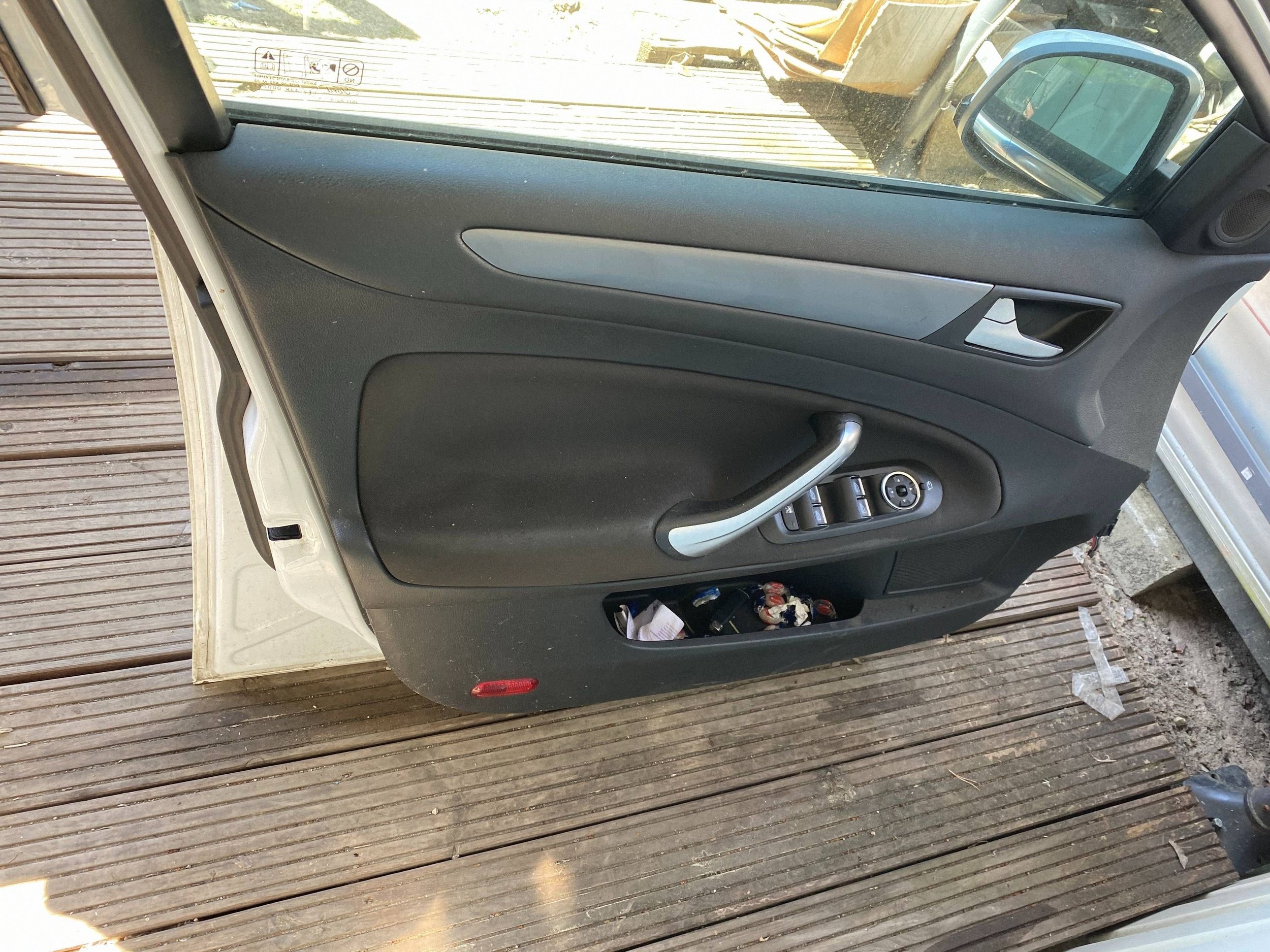 FORD MONDEO MK4 LIFT complete door left front front F6 BIALY
