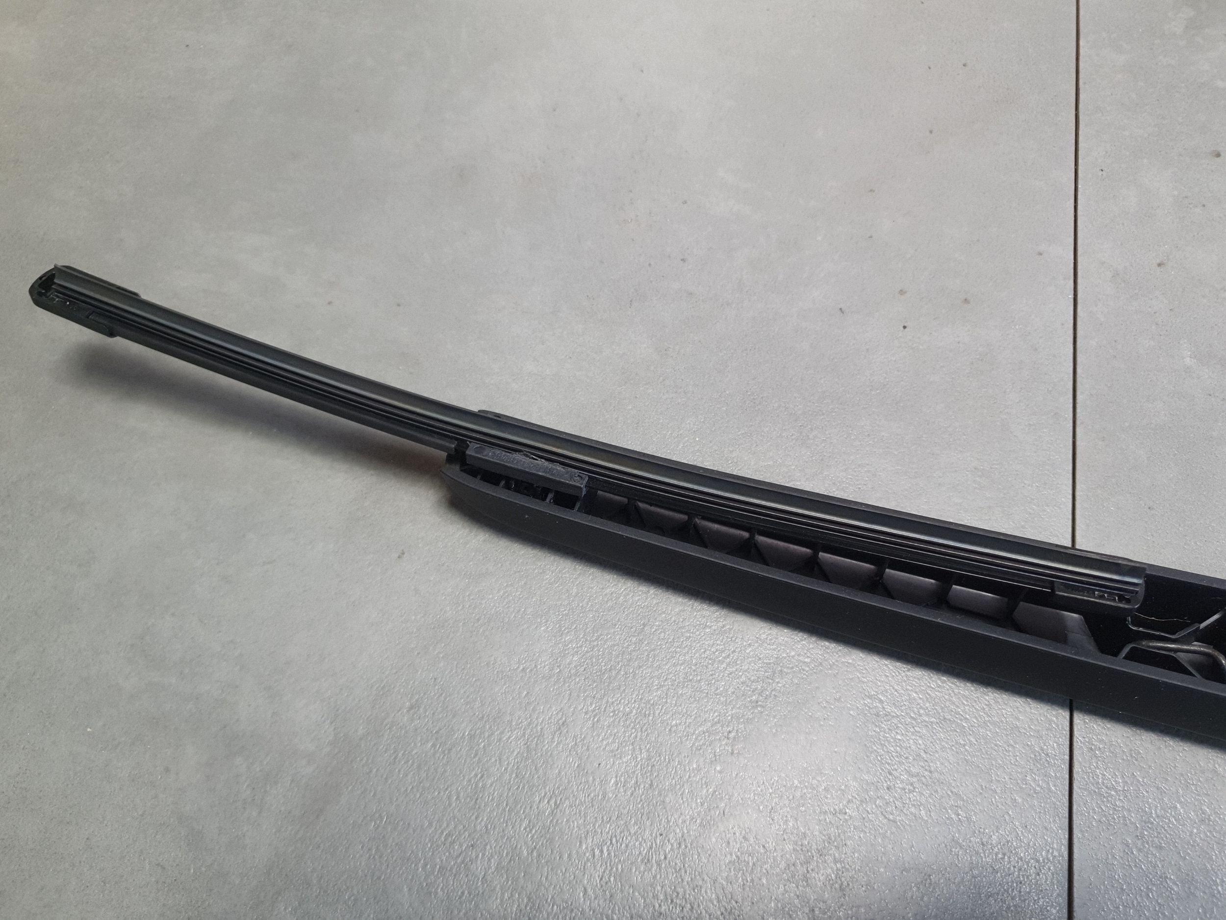 Audi Q6 e-tron wischerarm hinten pioro 4KE955407B