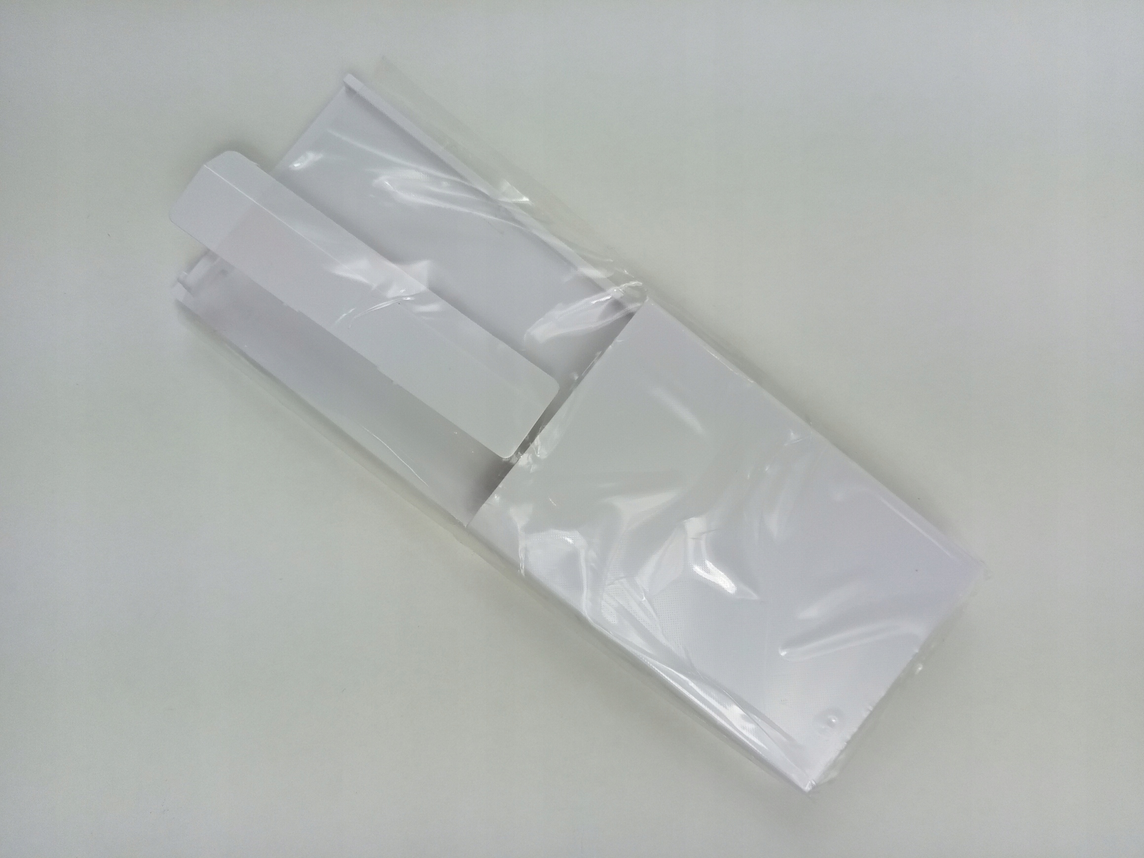 NINTENDO WII ZESTAW KLAPEK DO KONSOLI WII BIAŁE Waga produktu z opakowaniem jednostkowym 0.2 kg