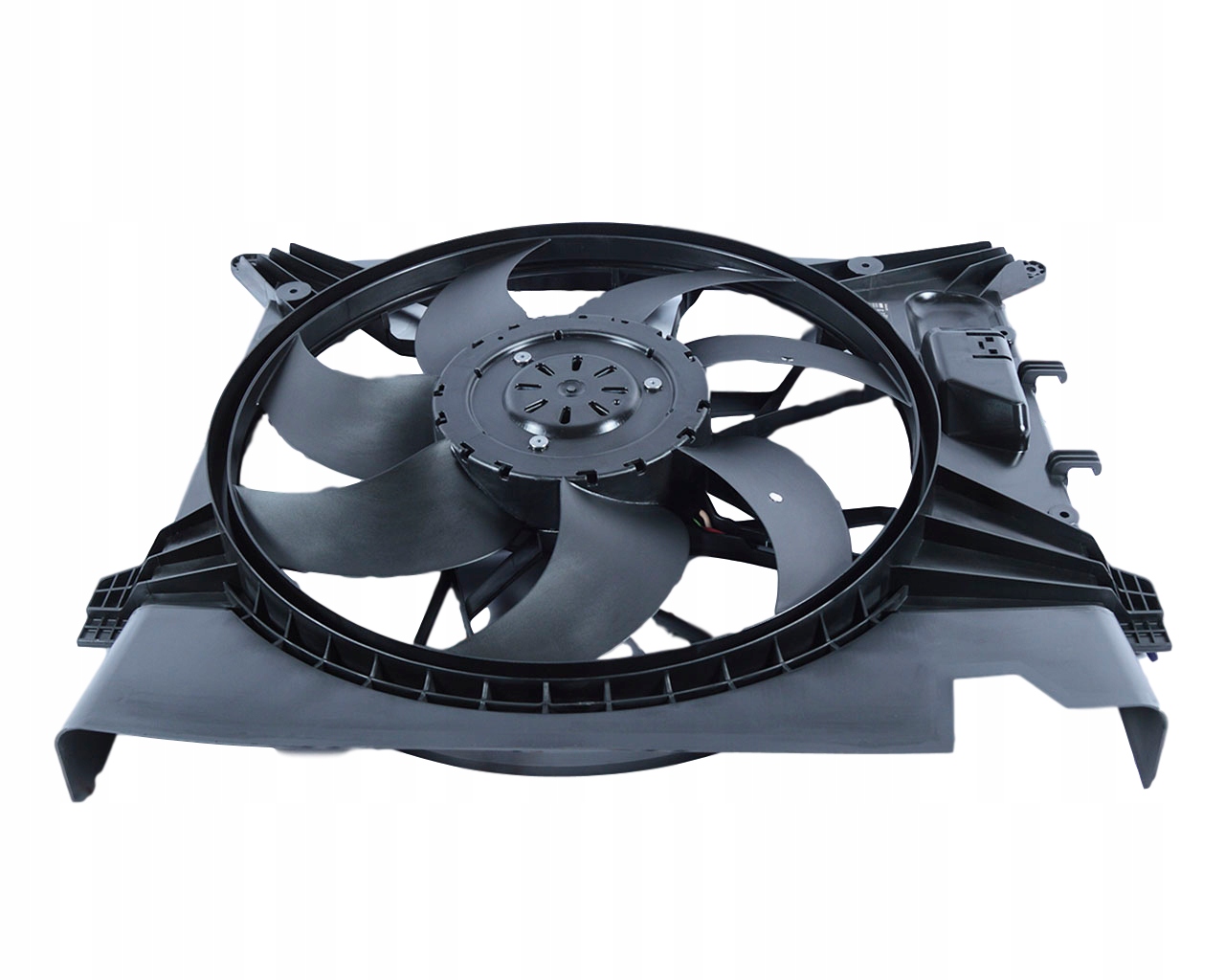 VOLVO XC90 obudowa wentylator chlodnicy wiatrak OE Numer katalogowy części 31368075