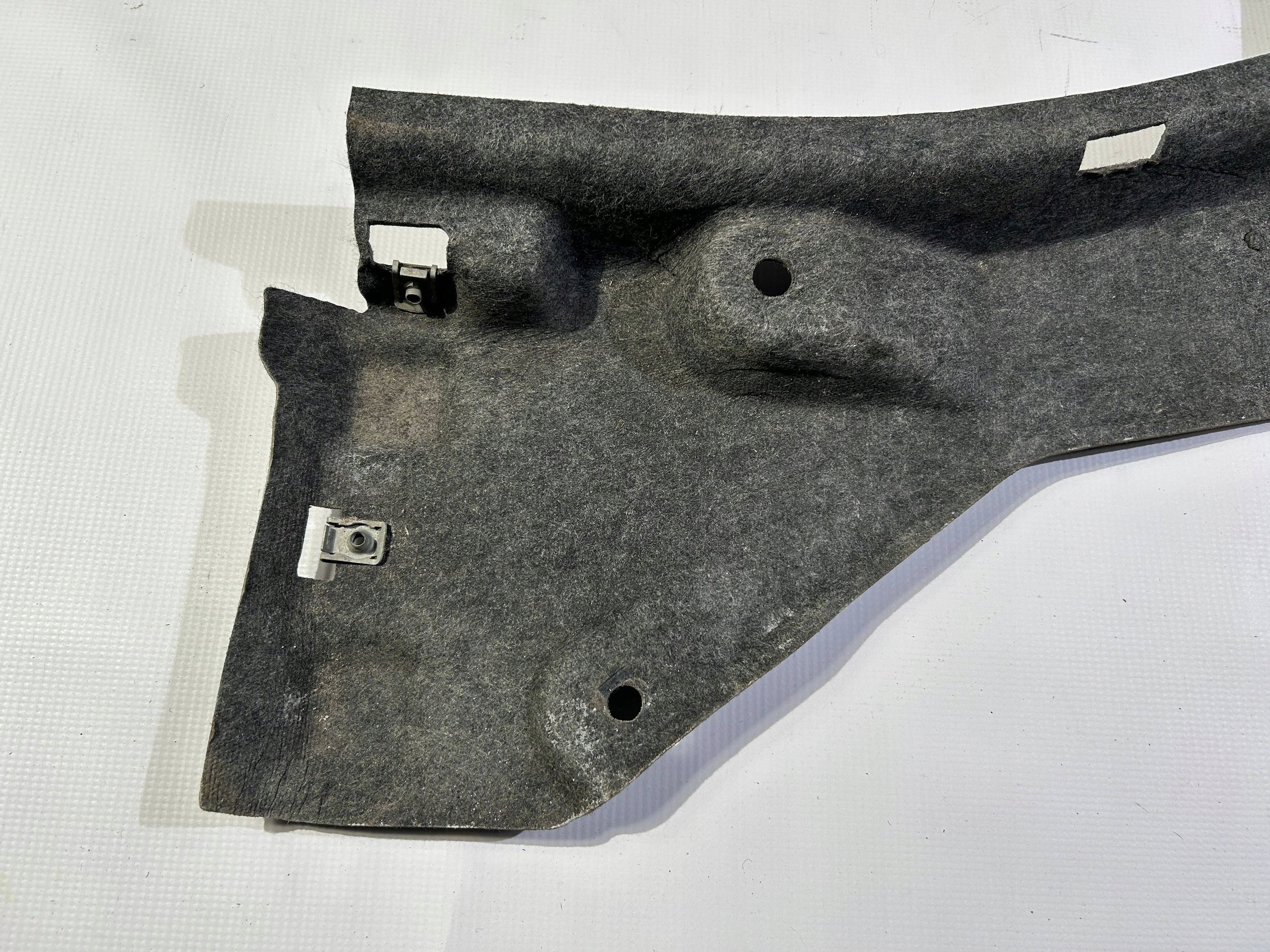 cover side lower chassis cover left Chrysler Pacifica 2017