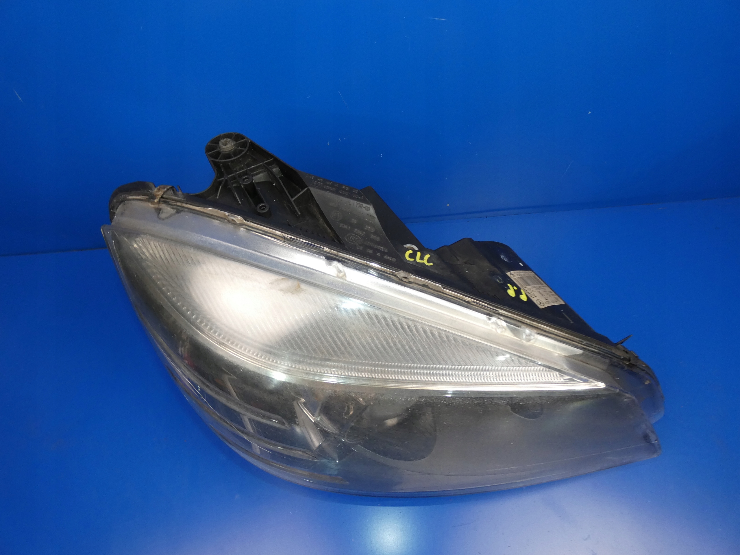 MERCEDES CLC CL203 light right front front XENON