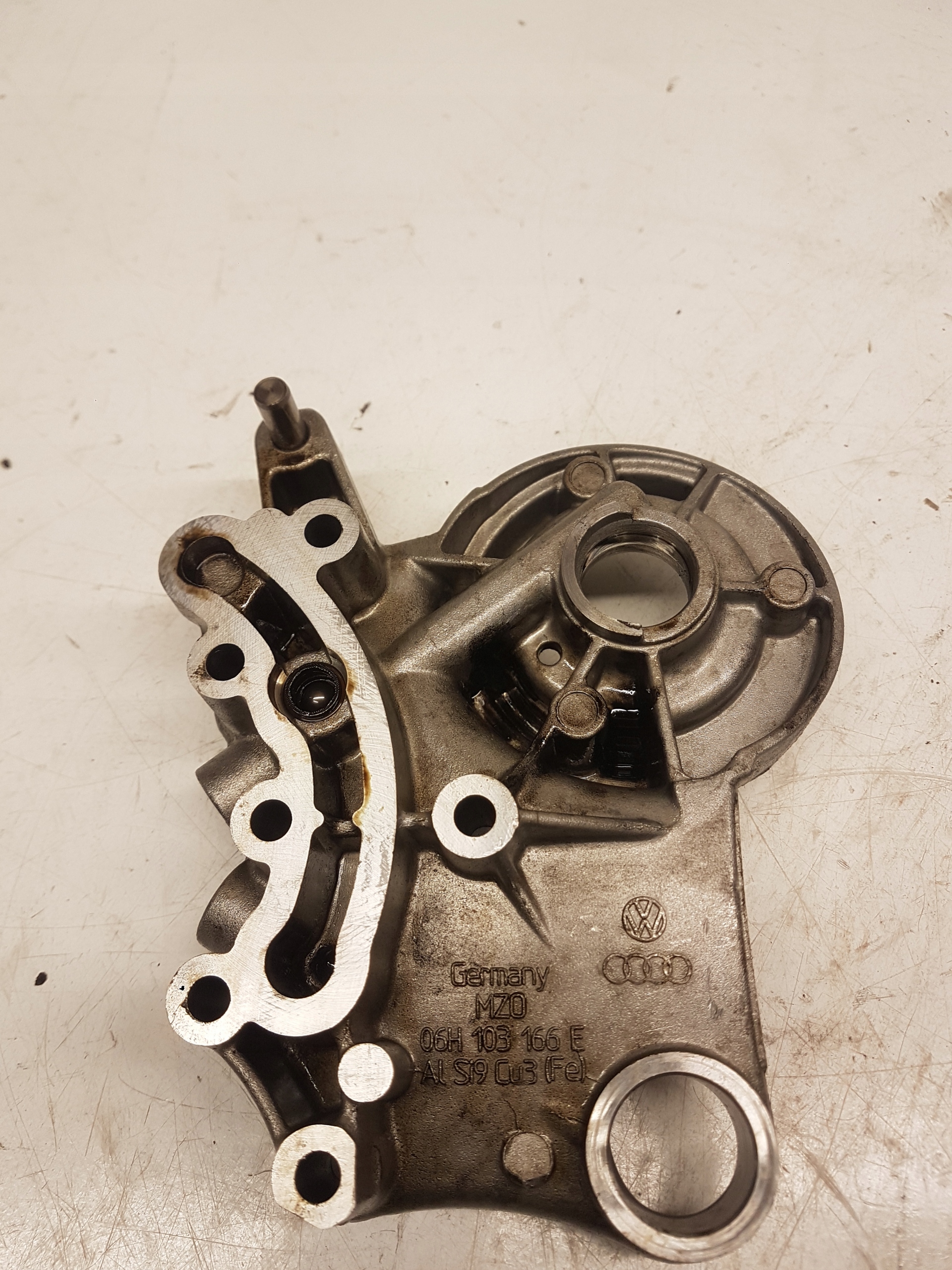 obal WALKOW AUDI A4 B8 A5 1.8 TFSI 06H103166E