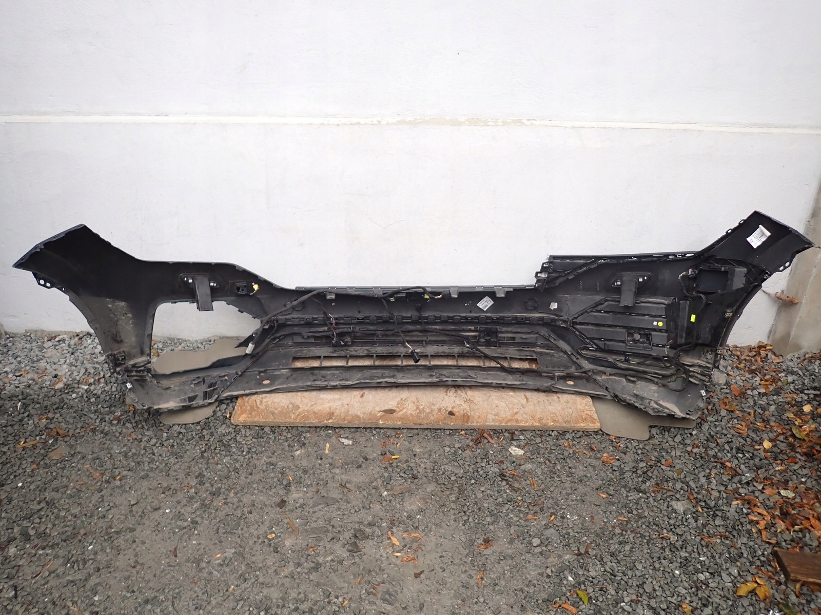 bumper front front VW TOUAREG 3 III CR7 760 2018- 760807061G