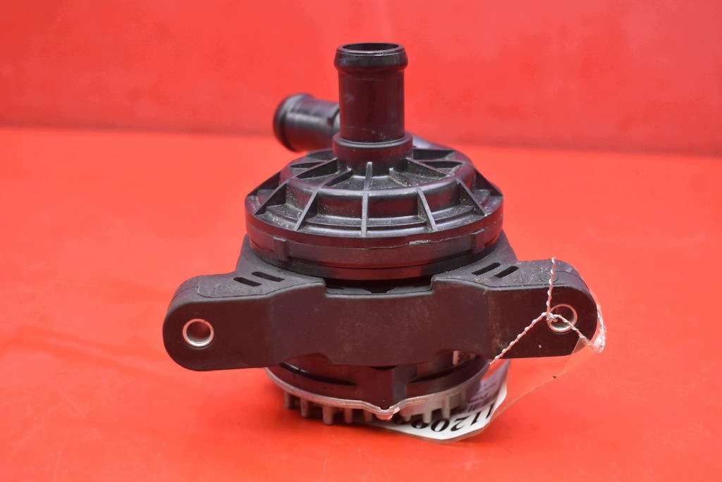 pump water pump 302004182AA JAECOO J7 1.5 T-GDI 143 KM 23