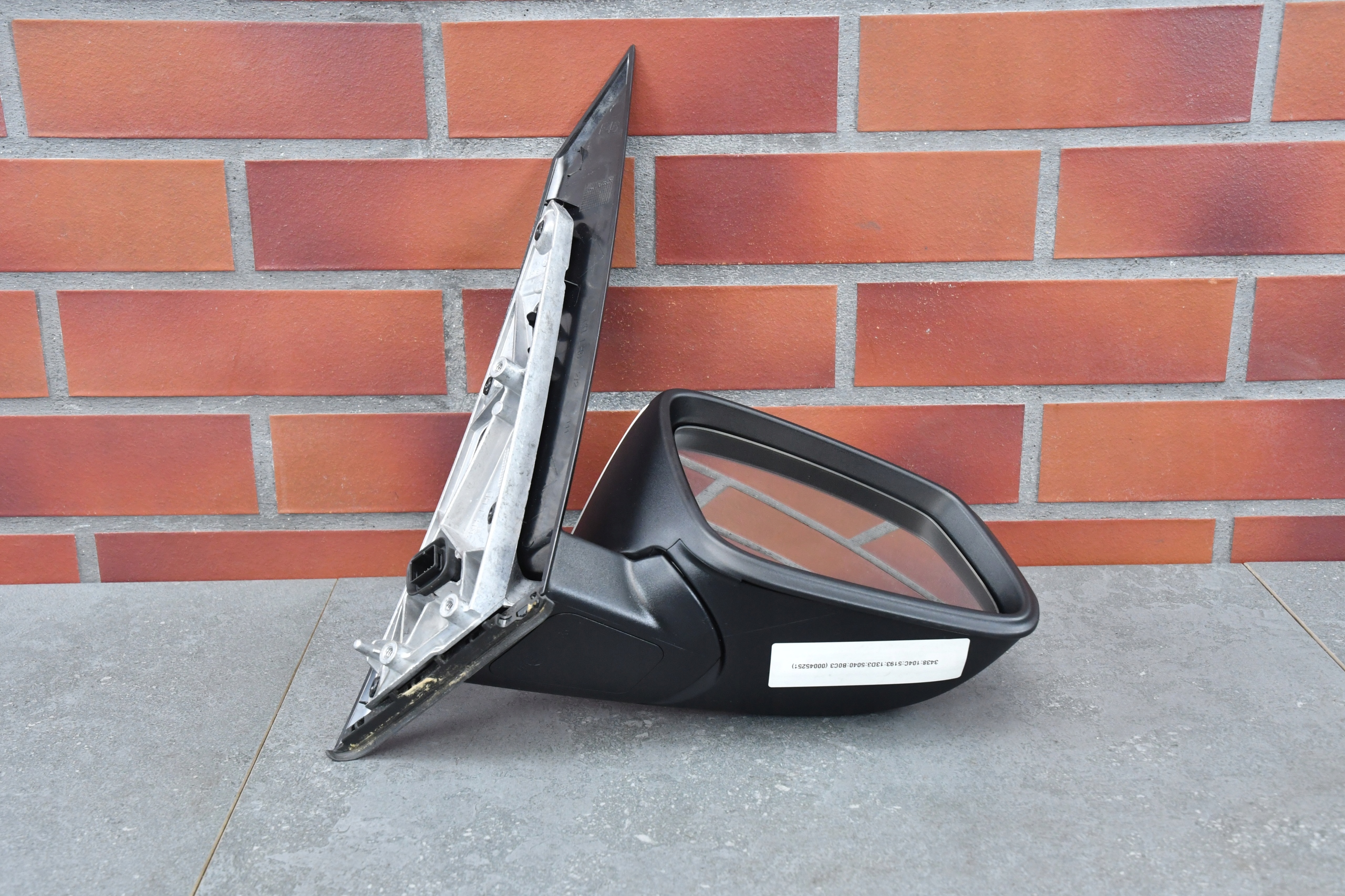 mirror right BMW 2 F46 SKLADANE