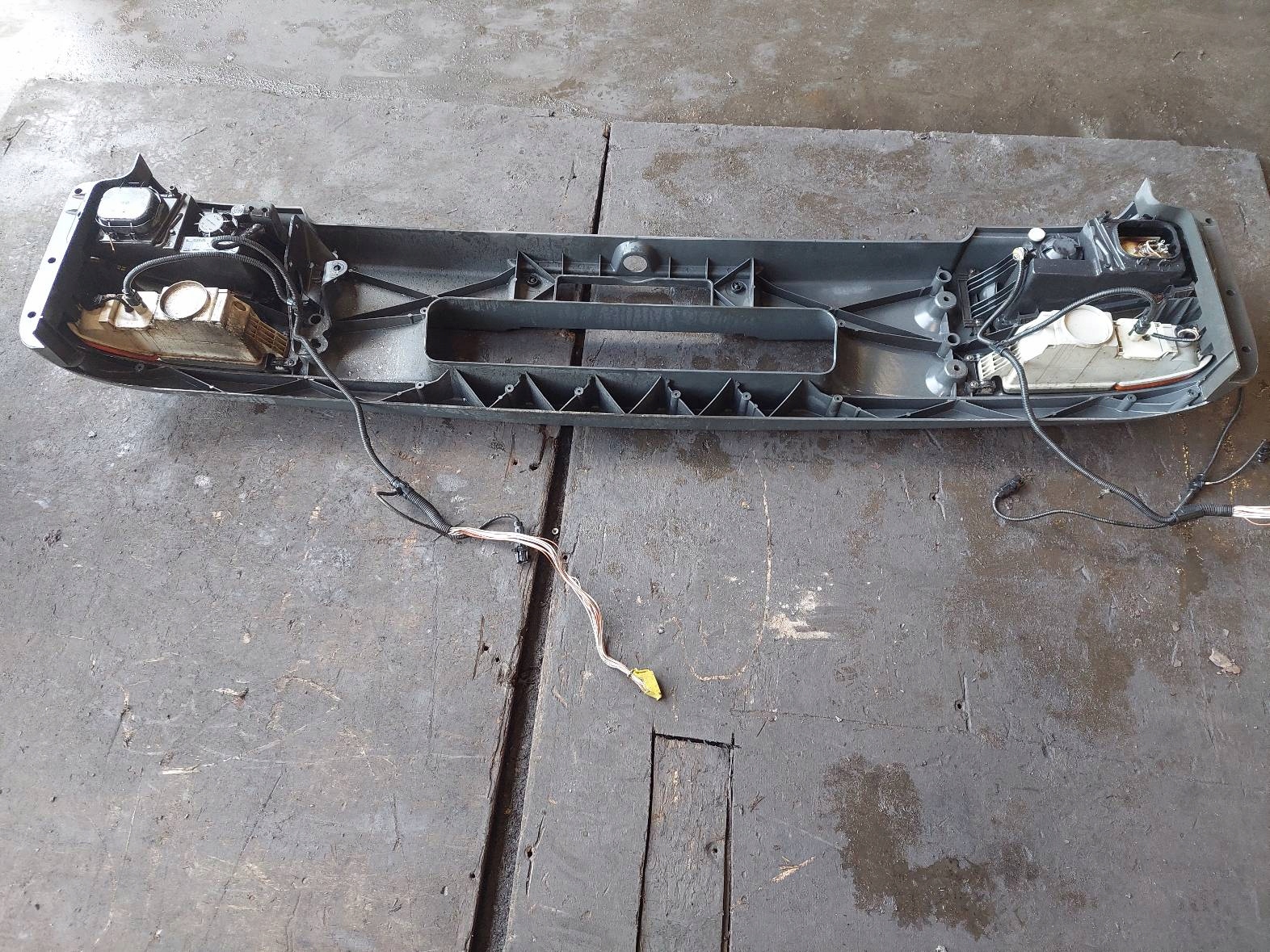 bumper front + light left right front MAN TGL 8.180