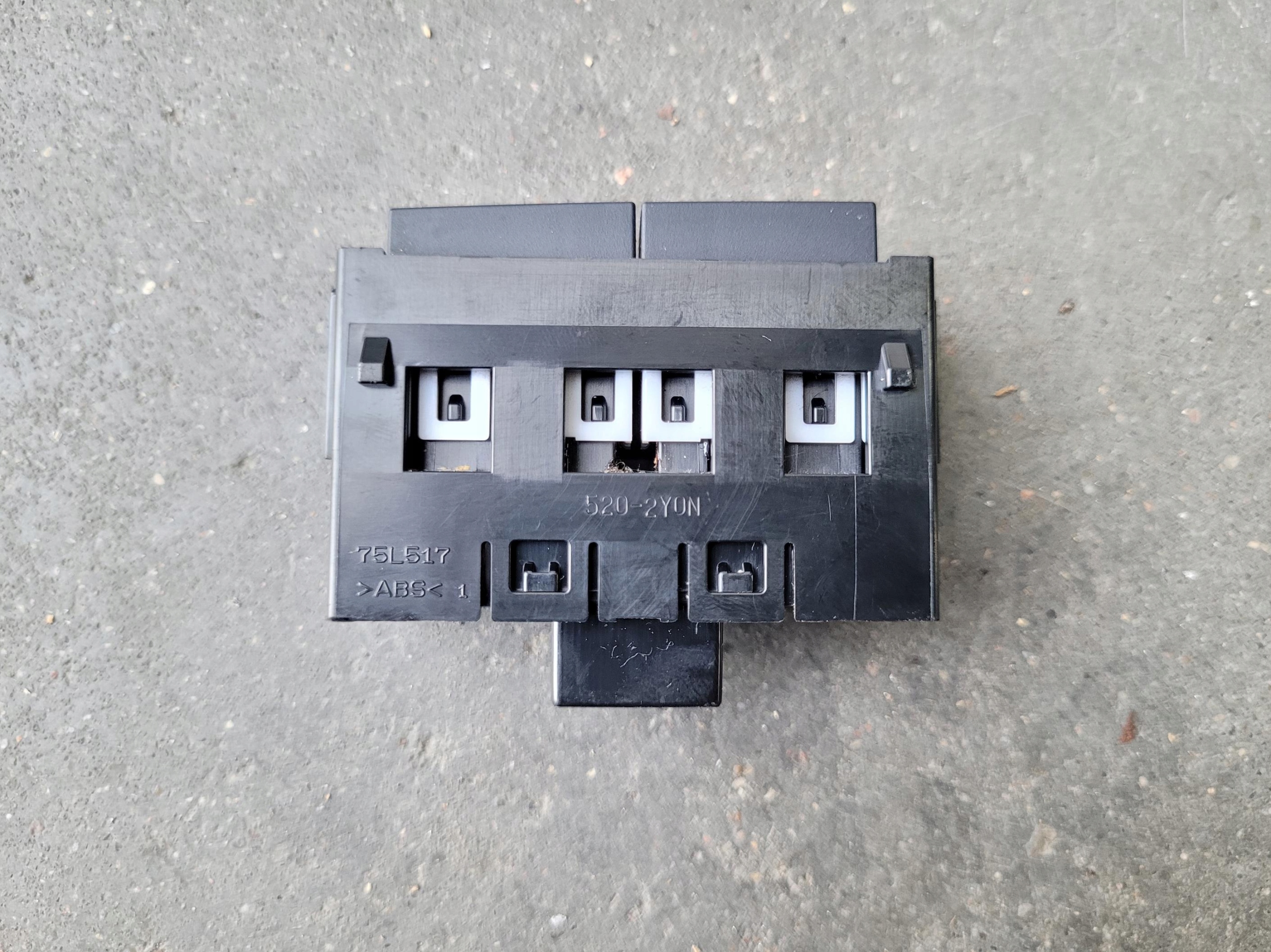 switch running HOLD EV MODE LEXUS ES VII 7 300 H